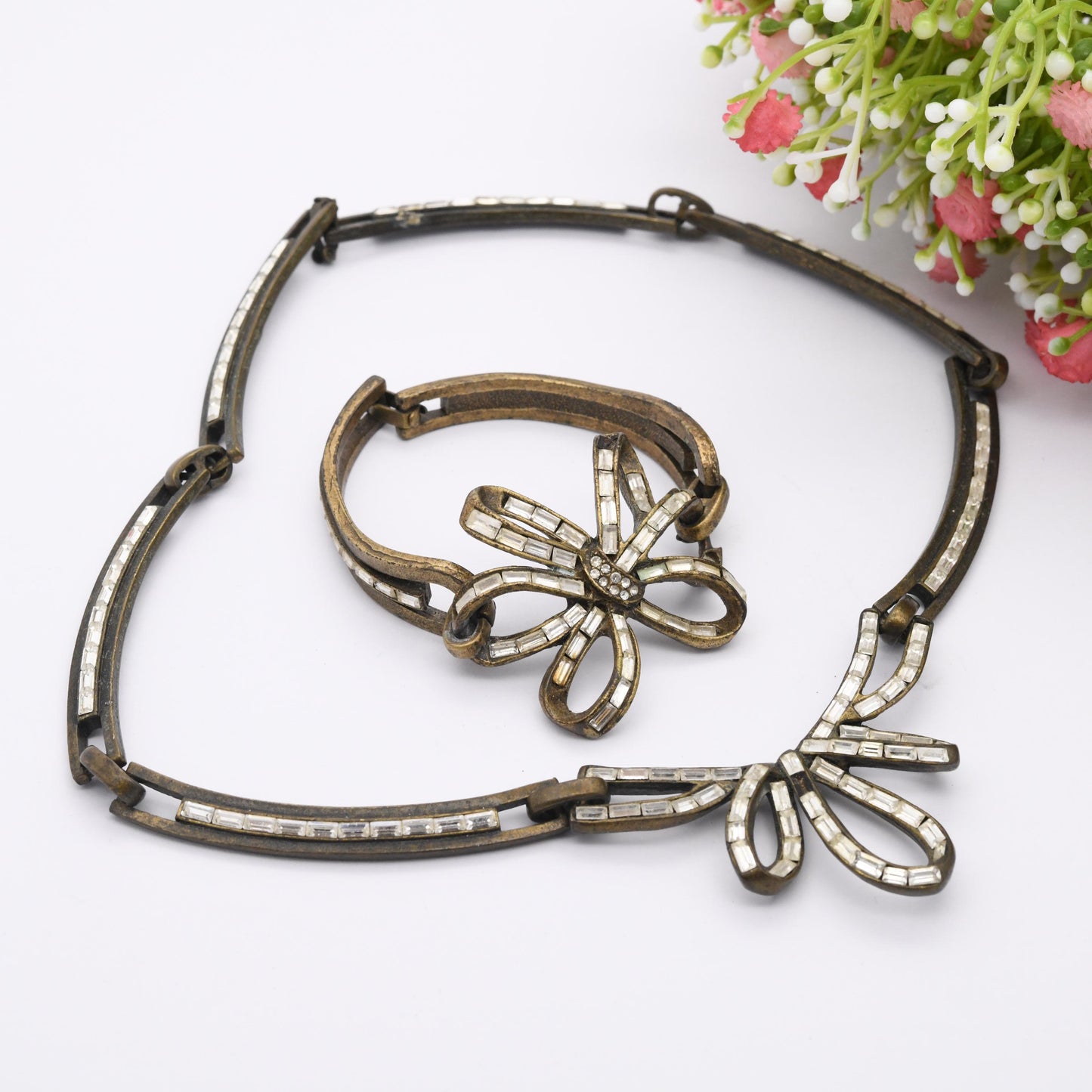 Vintage Sweet Romance USA Necklace and Bracelet Set with Ribbon Flower - Matching Costume Jewellery | Clear Stones | Antiqued Brass