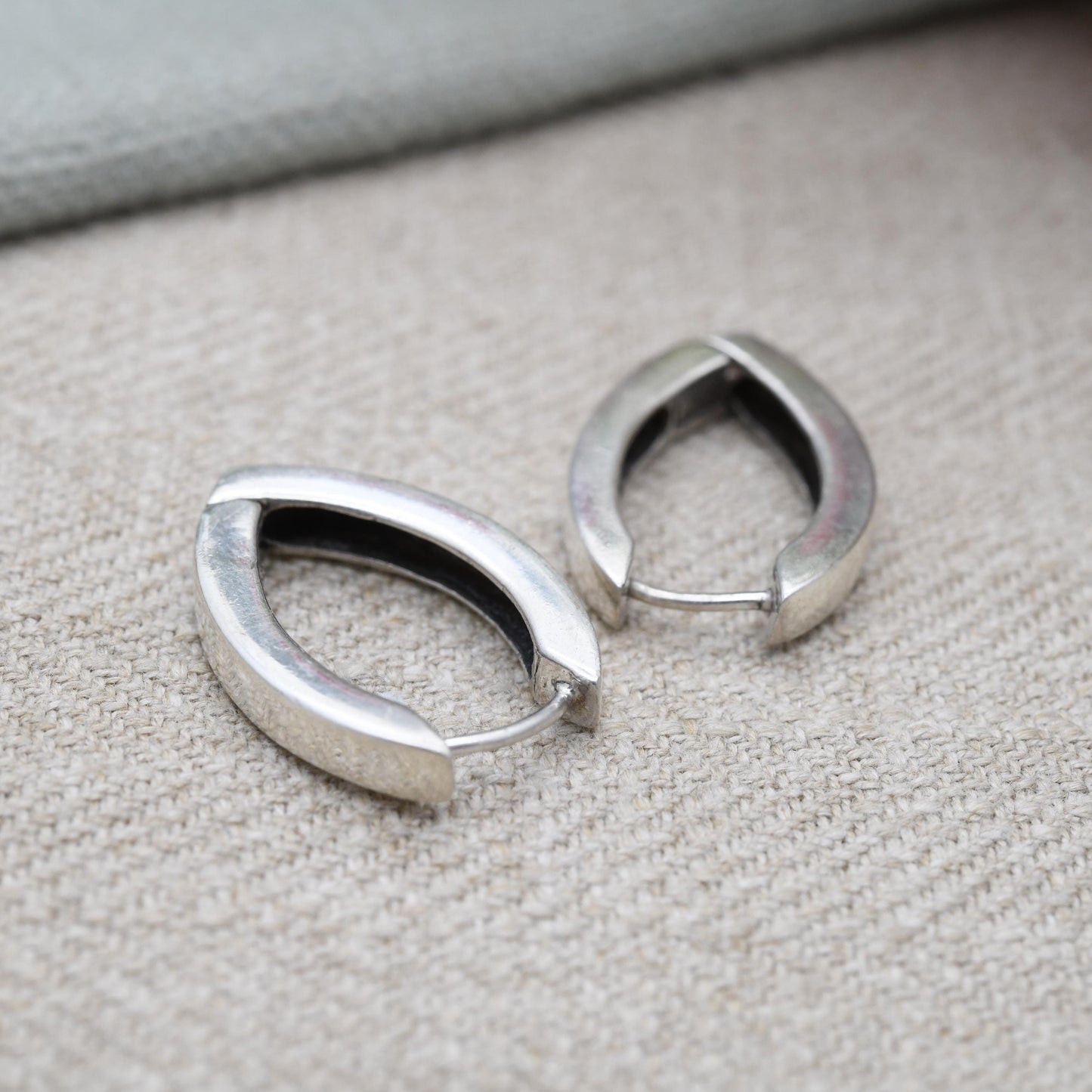 Vintage Sterling Silver V Hinged Hoop Earrings - Minimalist | Jewellery