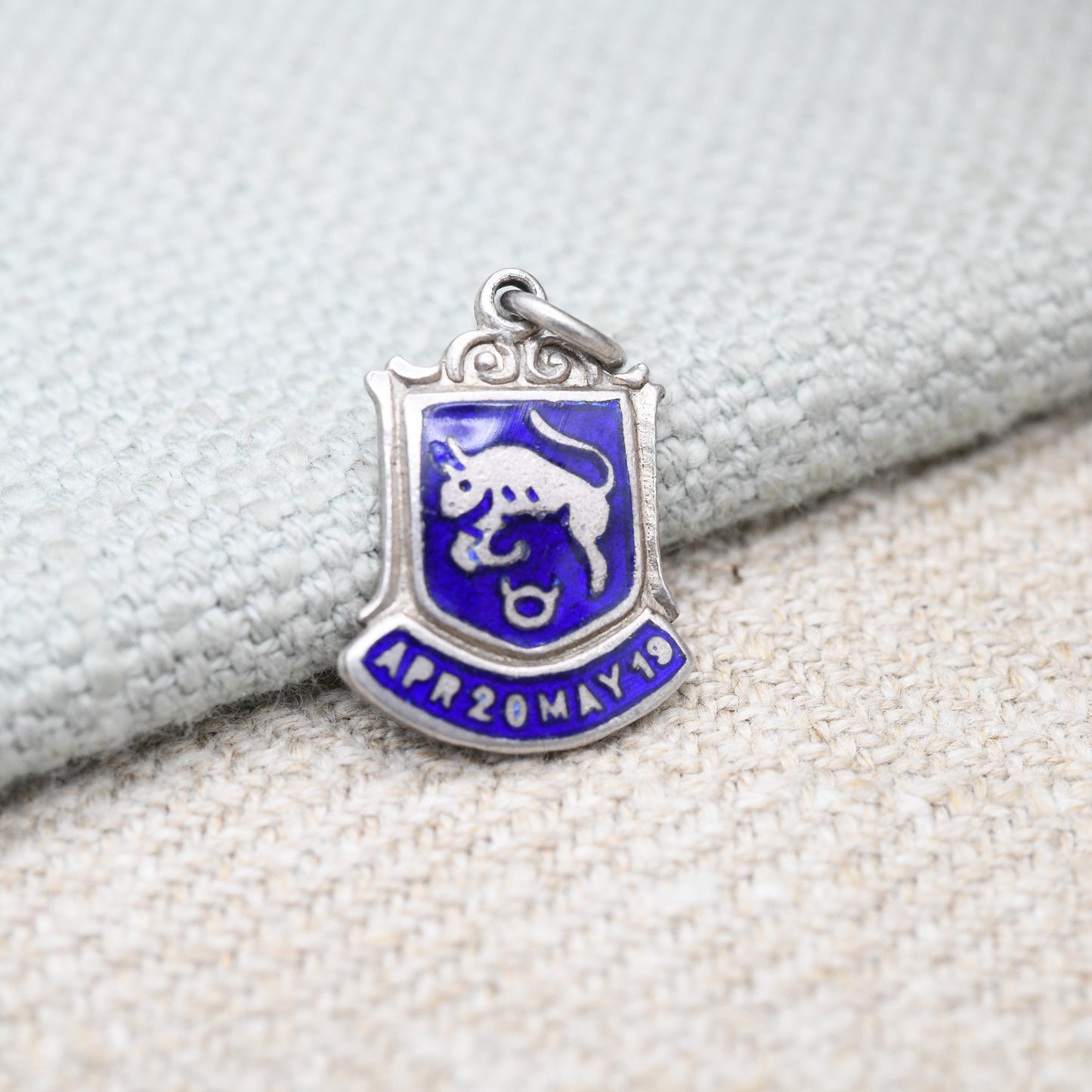 Vintage Sterling Silver Taurus Bull Charm Pendant - Astrological Zodiac Star Sign Symbol | April | May | Souvenir Gift for Charm Bracelet