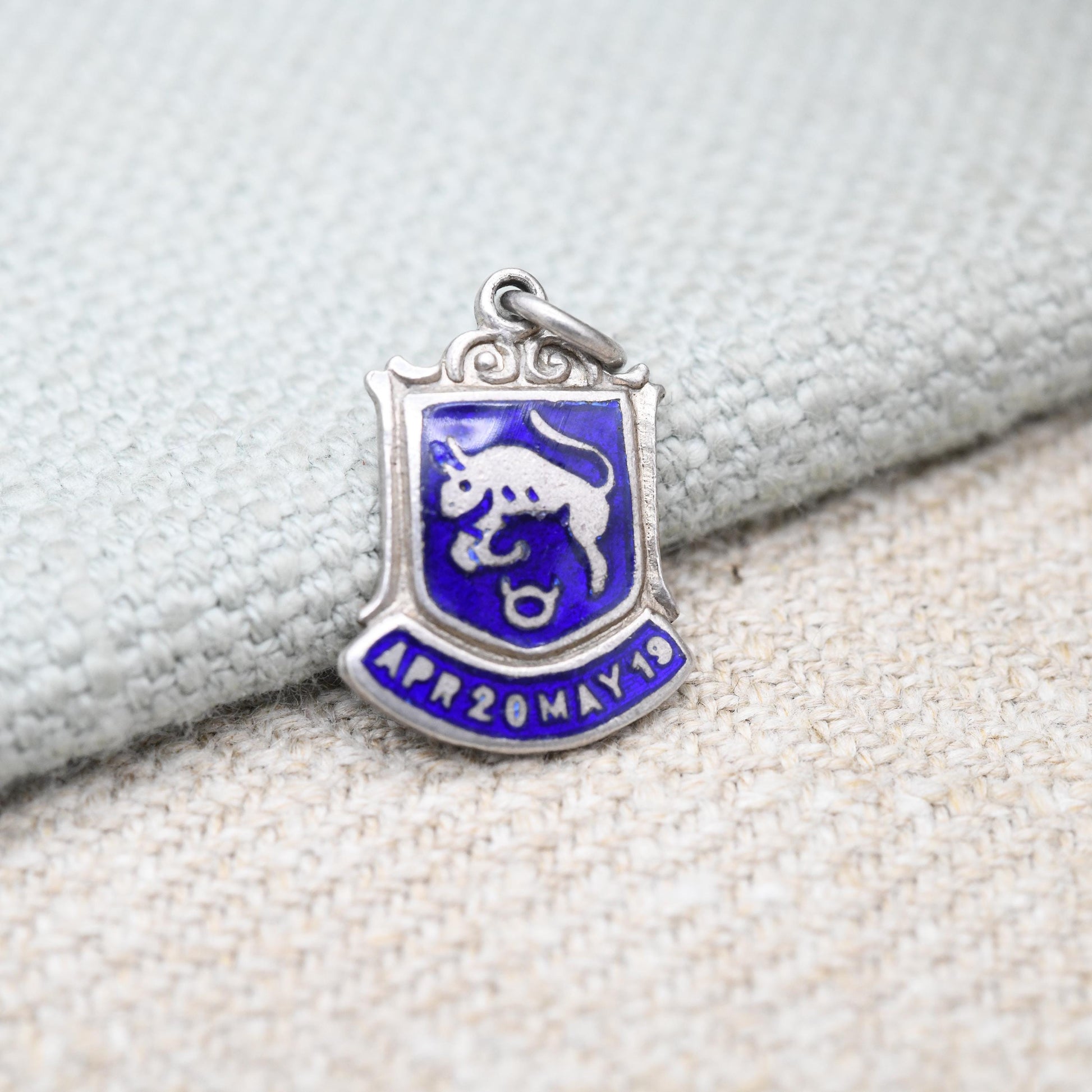 Vintage Sterling Silver Taurus Bull Charm Pendant - Astrological Zodiac Star Sign Symbol | April | May | Souvenir Gift for Charm Bracelet