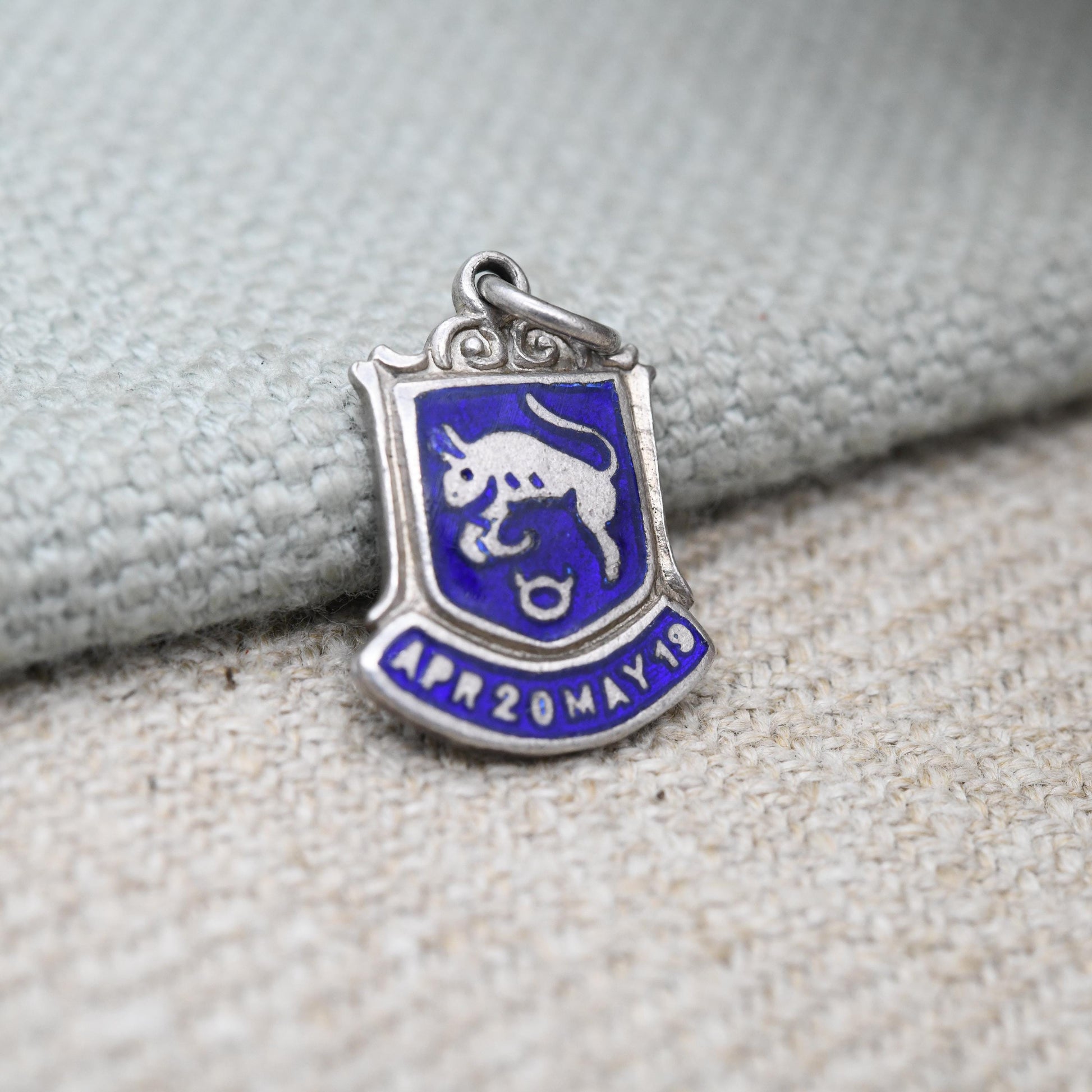 Vintage Sterling Silver Taurus Bull Charm Pendant - Astrological Zodiac Star Sign Symbol | April | May | Souvenir Gift for Charm Bracelet