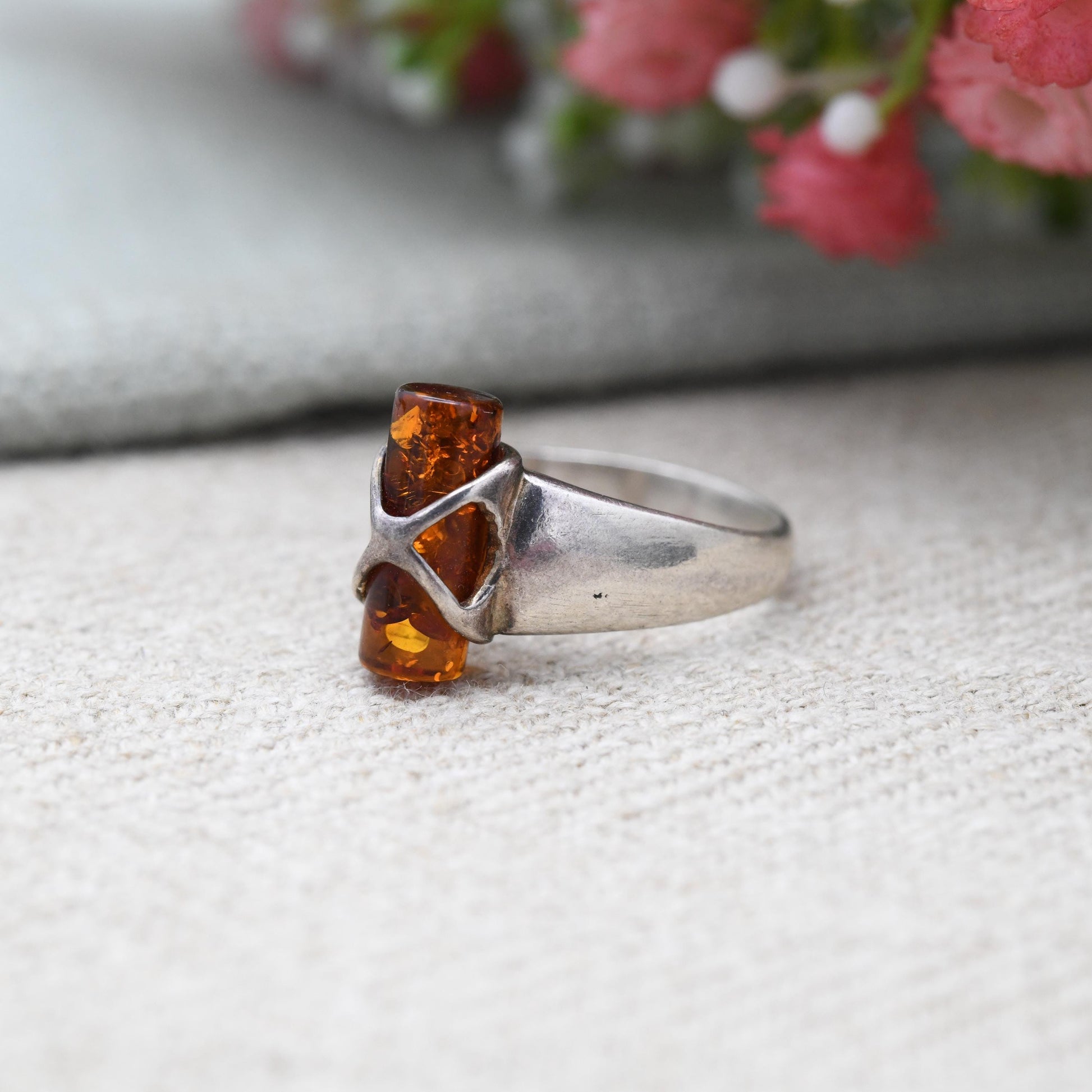 Vintage Sterling Silver Baltic Amber Ring Cylindrical - Chunky Modernist Silver Ring Cylinder Shape Stone | UK Size - P | US Size - 7 3/4