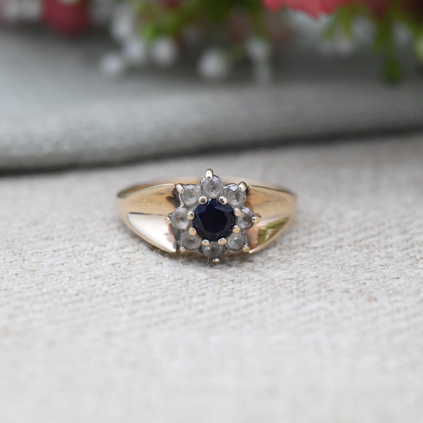 Vintage 9ct Gold Floral Cluster Ring 1973 - Deep Blue with Clear Stone Halo | Small UK Size - O | US Size - 7 1/2