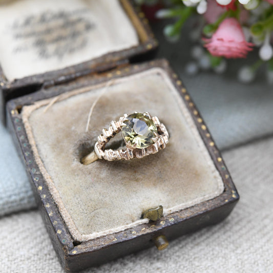 Vintage 9ct Gold Gemstone Ring 1972 Midcentury Modern Jewellery - Open Textured Shank Faceted Cocktail Dress | UK Size - O | US Size - 7 1/2