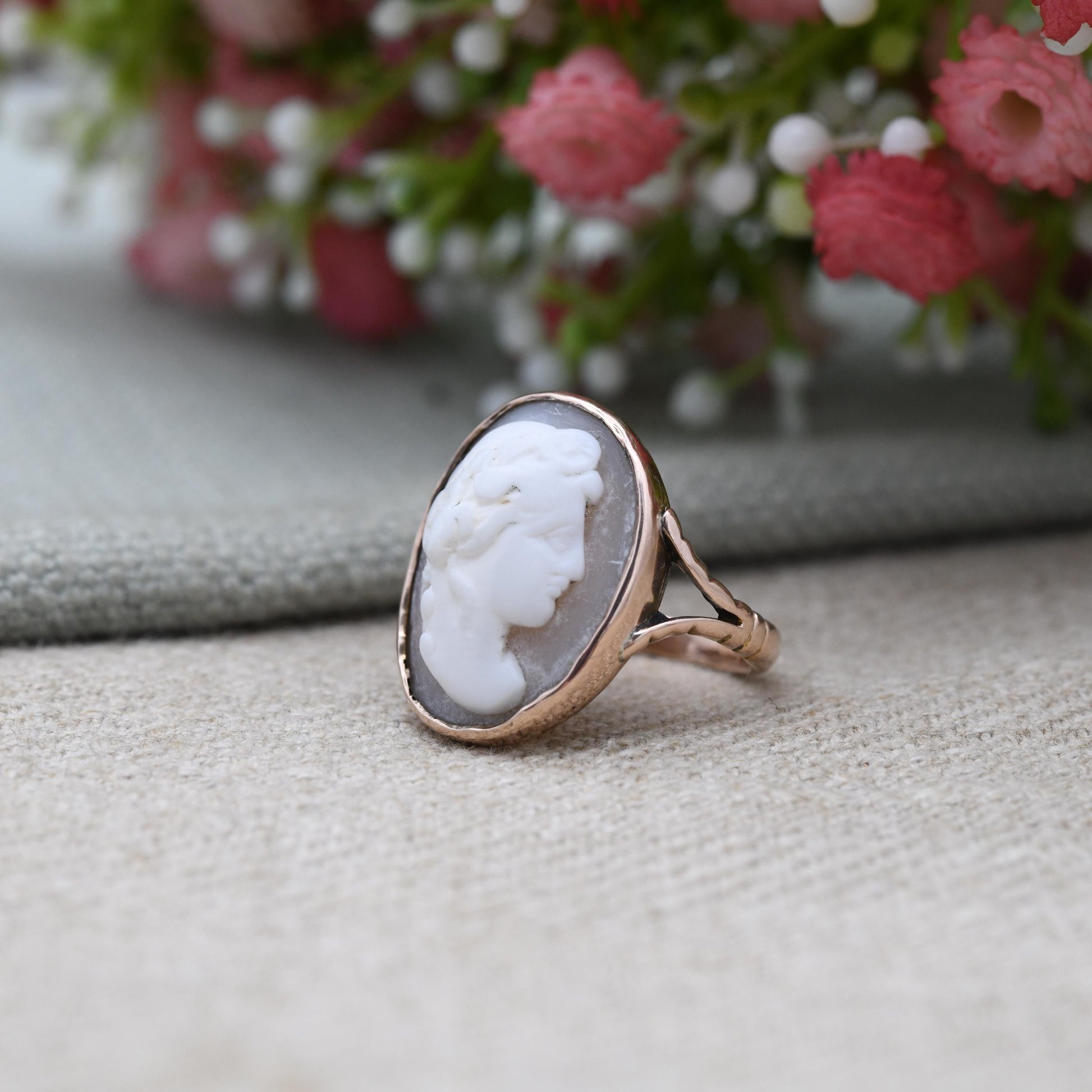 Antique 9ct Rose Gold Cameo Ring - Large Carved Shell Face | Ancient Classical Figure | Raised Cameo | UK Size - M | US Size - 6 1/2