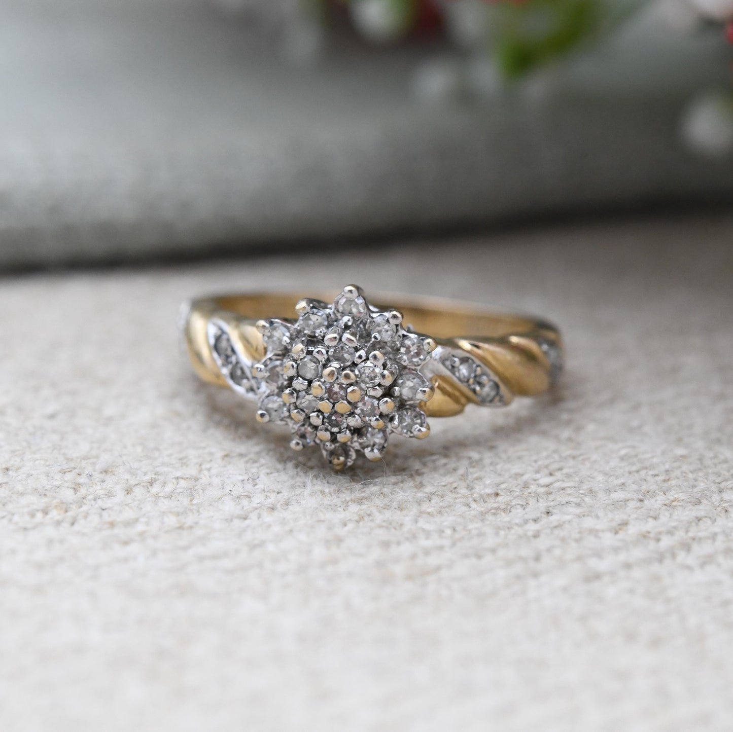 Vintage 9ct Gold and Diamond Cluster Ring 0.25 Carats 25 Points - Twist Pretty Gold Jewellery Gift for Her | UK Size - L 1/2 US Size - 6 1/4