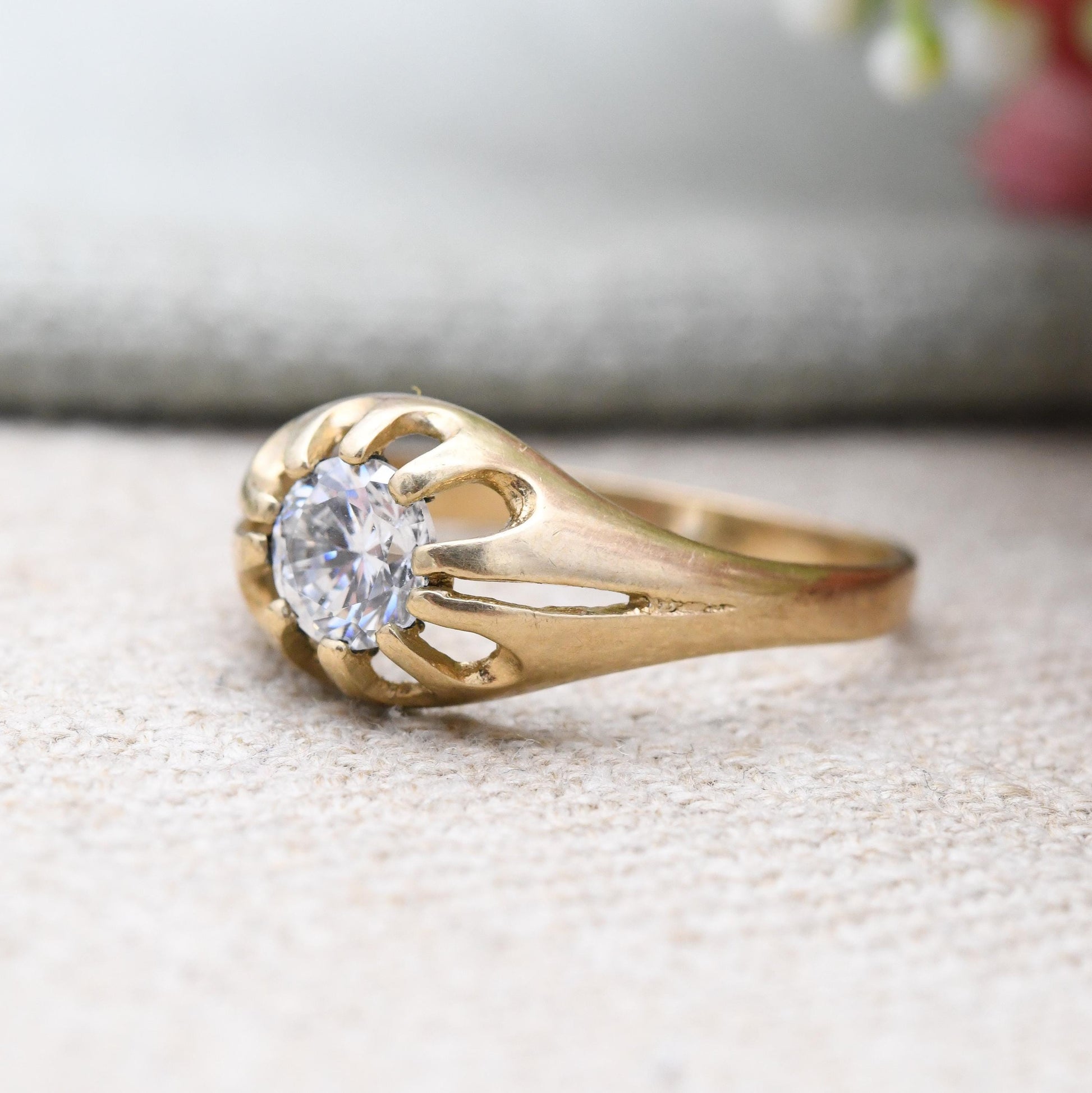 Vintage 9ct Gold CZ Solitaire Ring Unisex - Large Size | Claw Set Big Clear Stone | UK Size - S 1/2 | US Size - 9 1/2