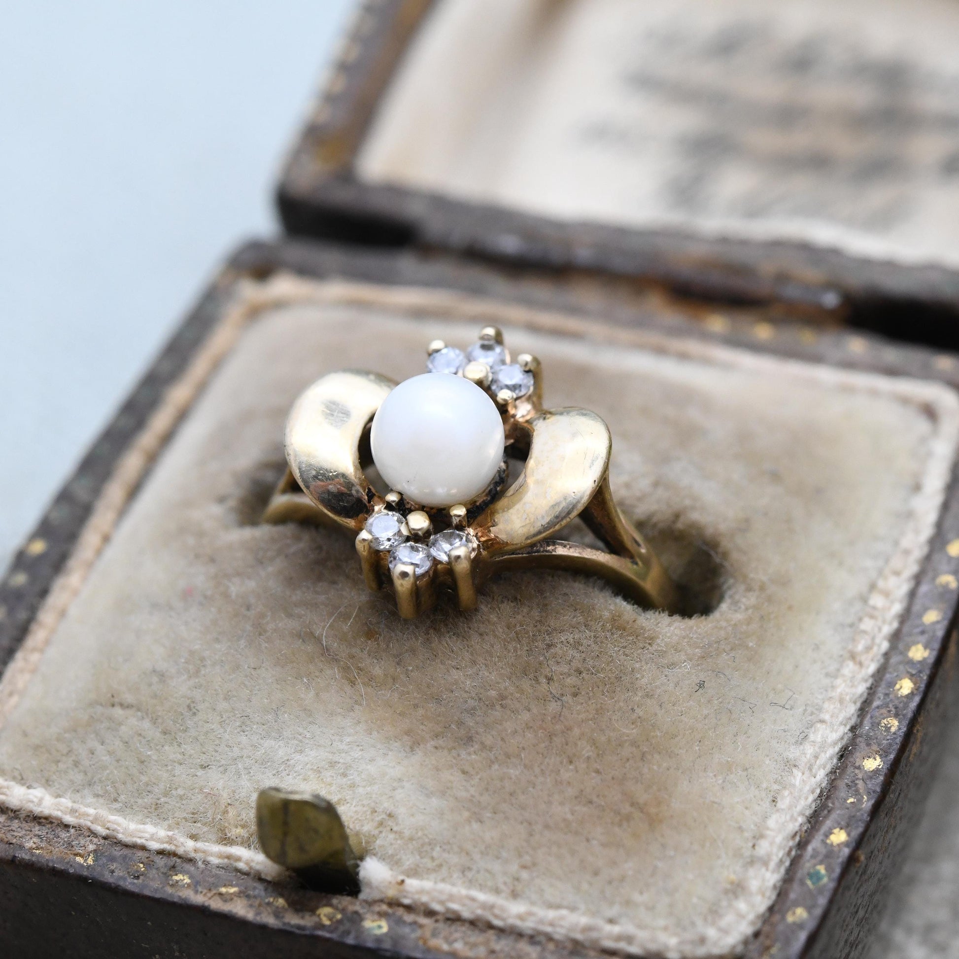 Vintage 9ct Gold Pearl Ring 1993 with CZ Accent Stones by Slade and Kempton S&K - White Cocktail Real Pearl Ring | UK Size - L | US Size - 6
