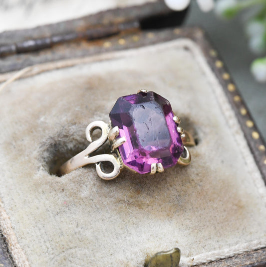 Vintage 9ct Gold Ring with Purple Paste Stone 1965 - Large Rectangle Colourful Glass Stone Dublin Hallmark | UK Size - N 1/2 | US Size - 7