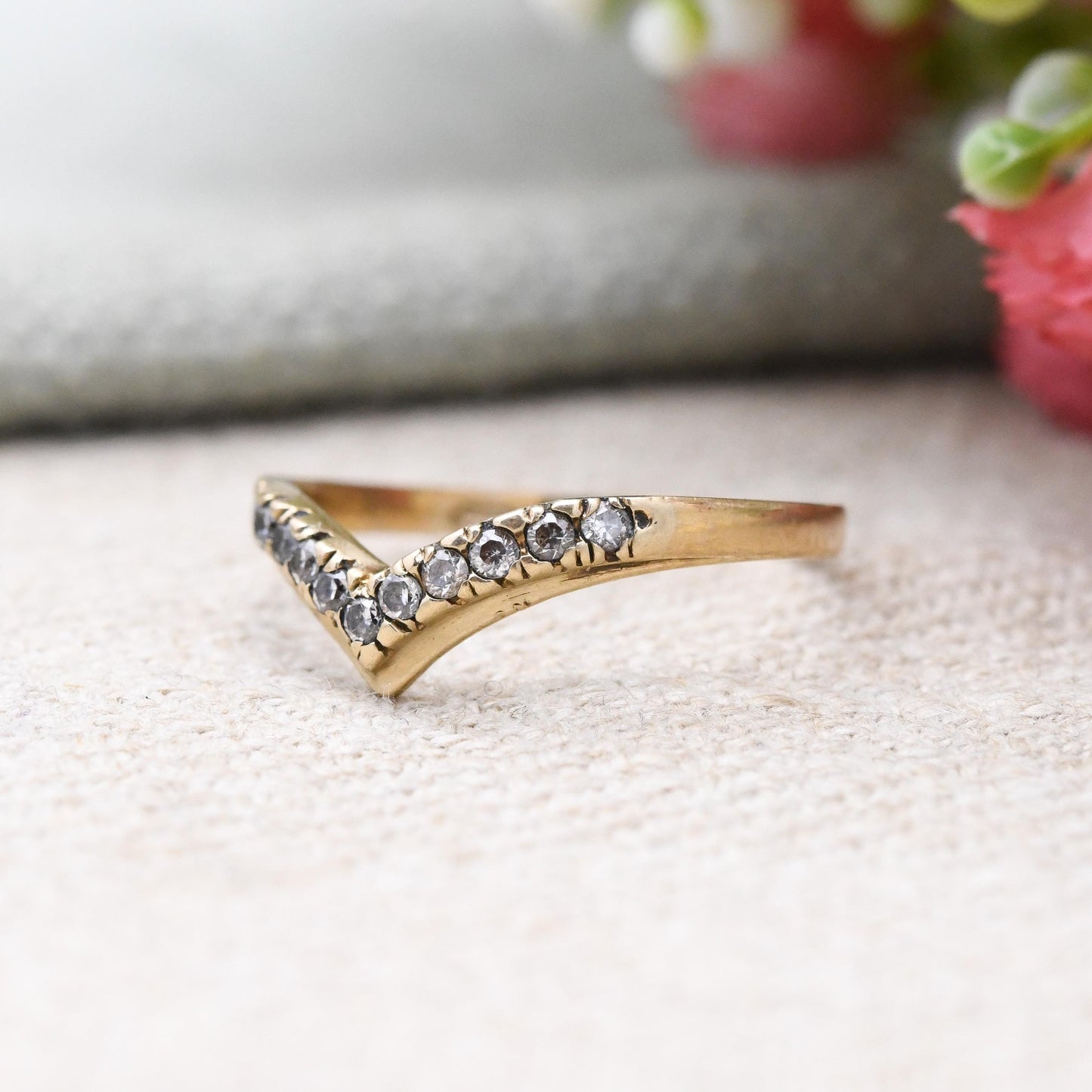 Vintage 9ct Gold Wishbone Ring with CZ Stones 1985 - Yellow Gold V Shaped Band Ring | UK Size - M 1/2 | US Size - 6 3/4