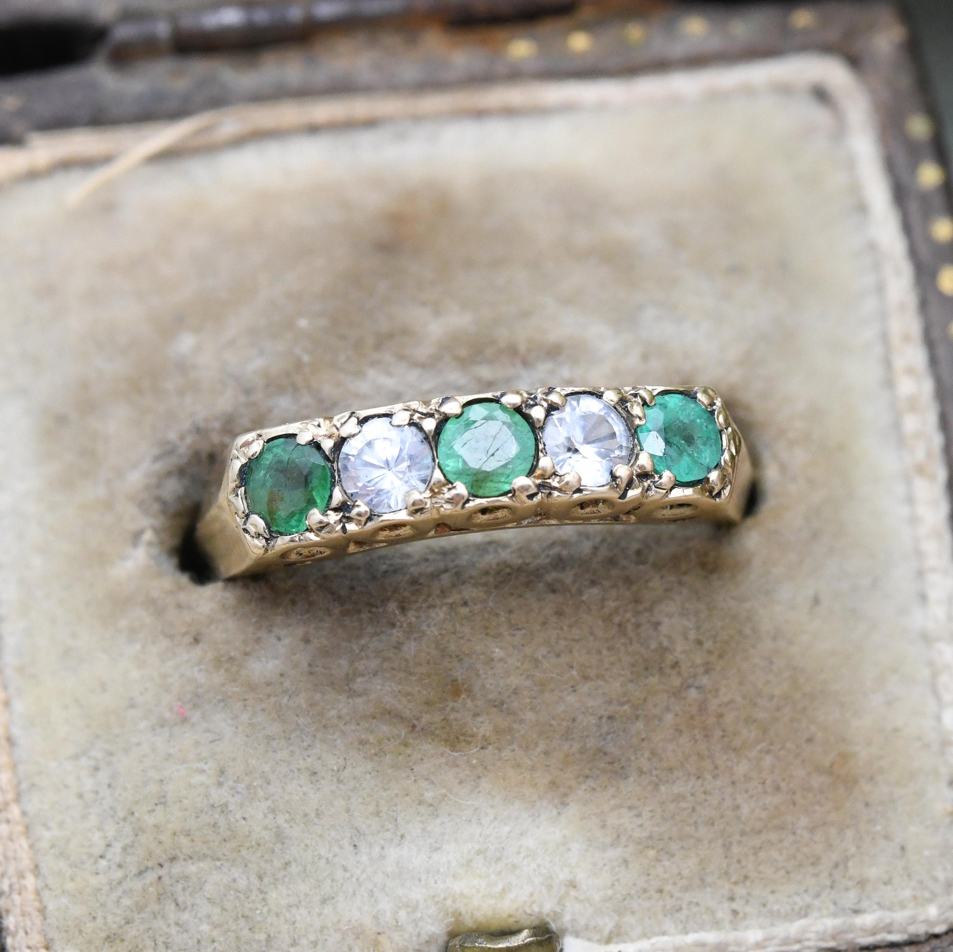 Vintage 9ct Gold Emerald Ring with Clear Stones 1972 - Green Five Stone Ring | Stacker Engagement Ring | UK Size - N 1/2 | US Size - 7