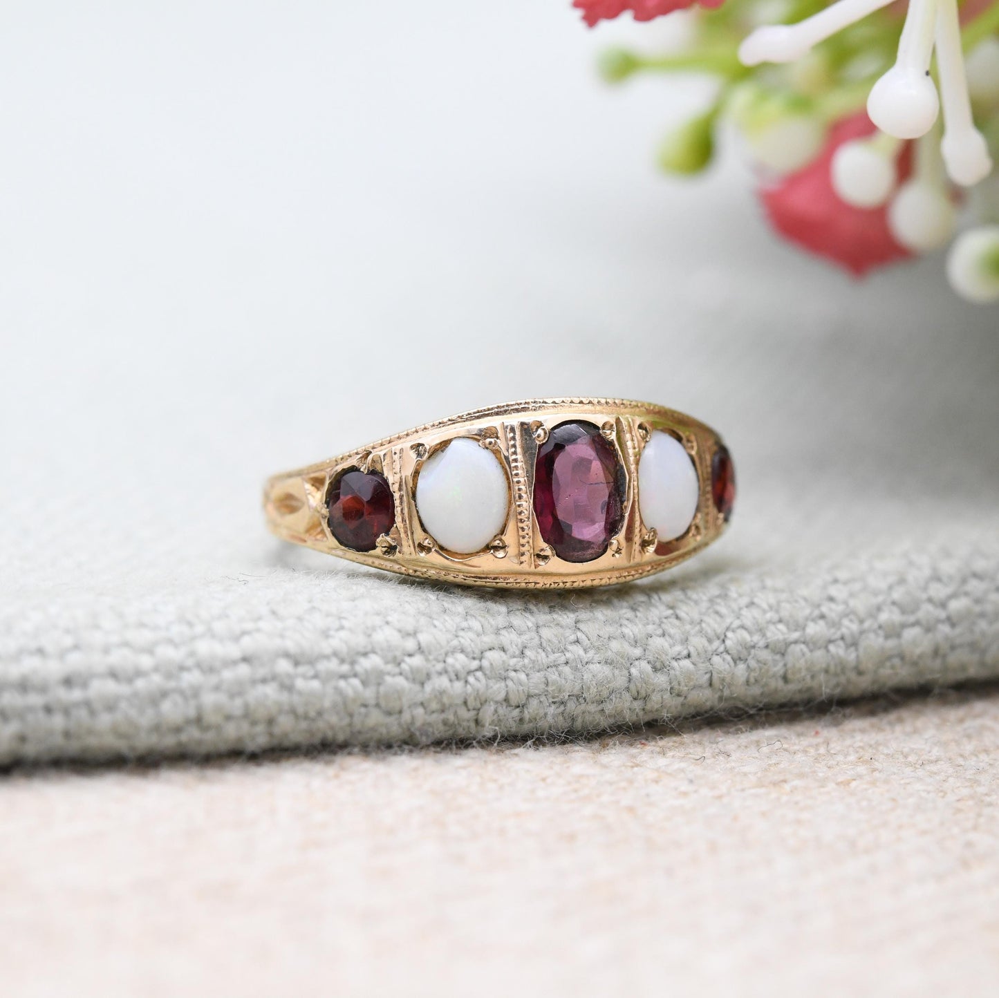 Vintage 9ct Gold Garnet and Opal Ring 1972 - Five Stone Dress Ring | Pretty Mid-Century Graduated Gemstones | UK Size - P | US Size - 7 3/4