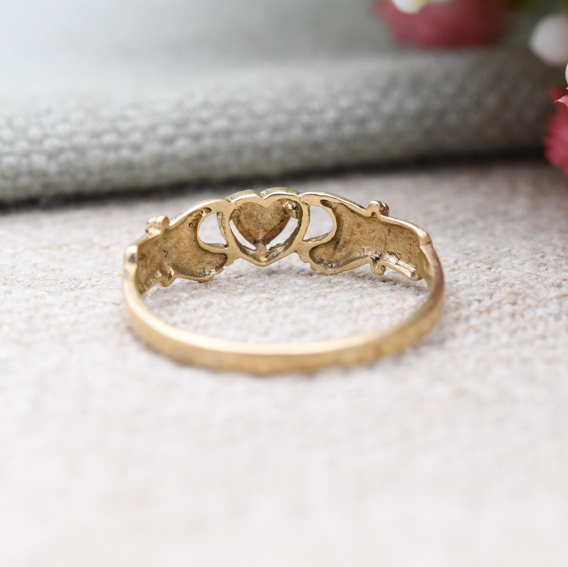 Antique 9ct Gold Dublin Claddagh Ring - Irish Hands Holding Heart Symbol | Diamond Cut Heart | UK Size - L 1/2 | US Size - 6