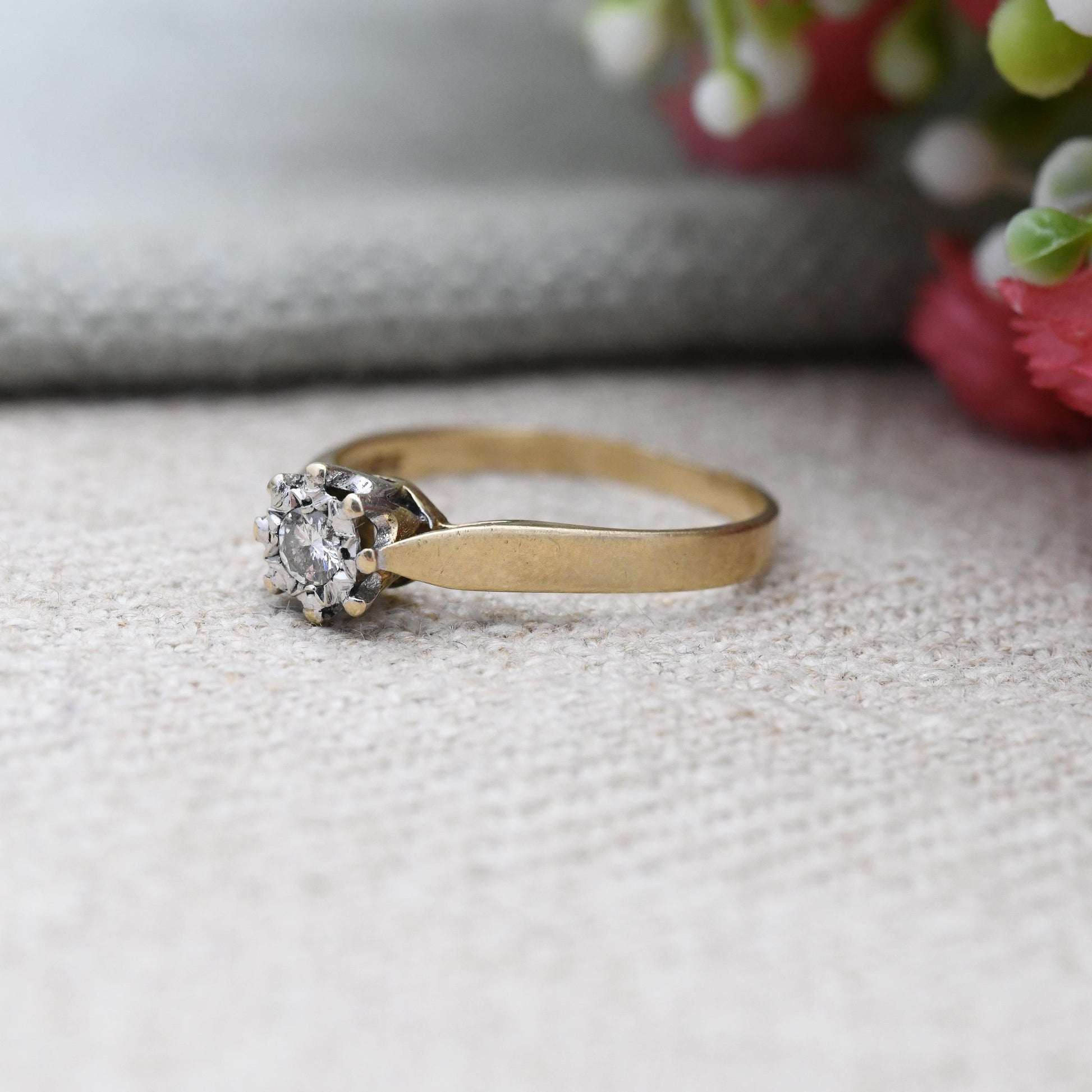 Vintage 9ct Gold Diamond Solitaire Ring 1986 Star Setting - Cathedral Set Solitaire Engagement Ring | UK Size - M | US Size - 6