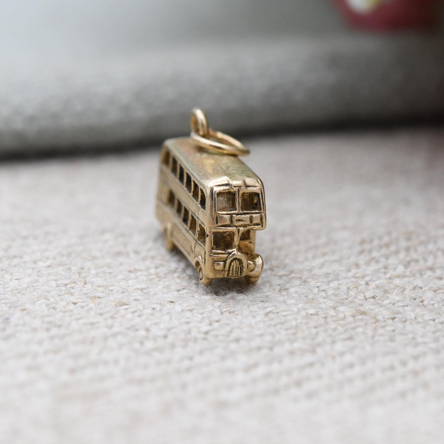 Vintage 9ct Gold Double Decker Bus Charm Pendant - Old Style London Red Bus Souvenir Gift for Charm Bracelet Transport Retro Car Enthusiast