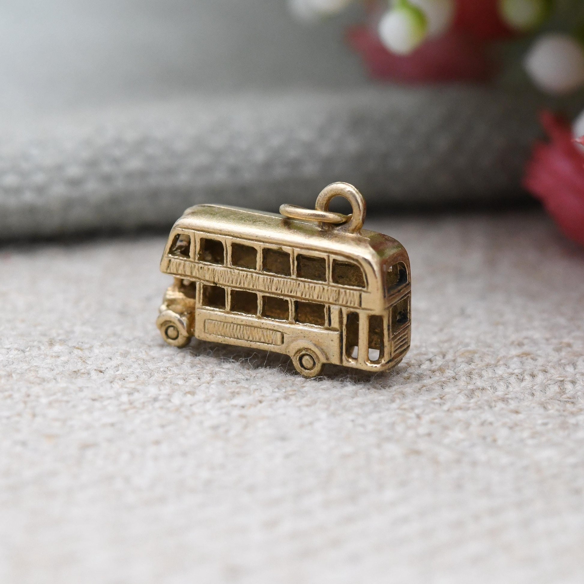 Vintage 9ct Gold Double Decker Bus Charm Pendant - Old Style London Red Bus Souvenir Gift for Charm Bracelet Transport Retro Car Enthusiast