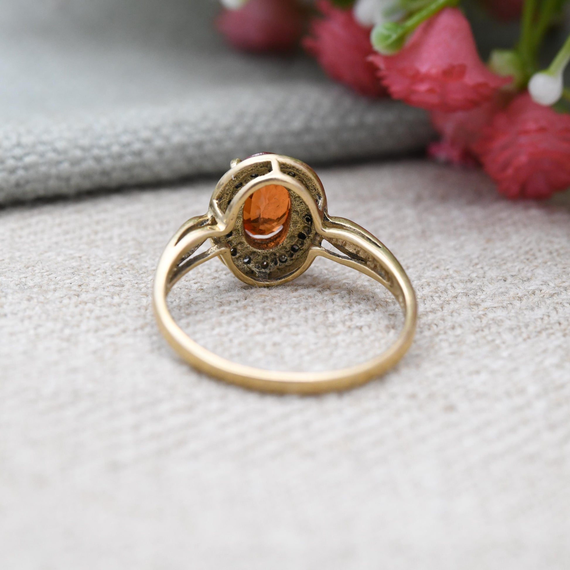 Vintage 9ct Gold Orange Sapphire Ring with Diamond Halo - Faceted Oval Cut Cocktail Dress Ring | UK Size - P | US Size - 7 3/4