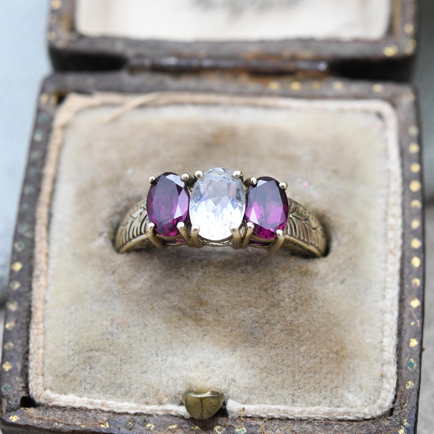 Vintage 9ct Gold Three Stone Ring by Gemporia GTV - Antique Style Engraved Shank | Pink and Clear Gemstones | UK Size - N | US Size - 7