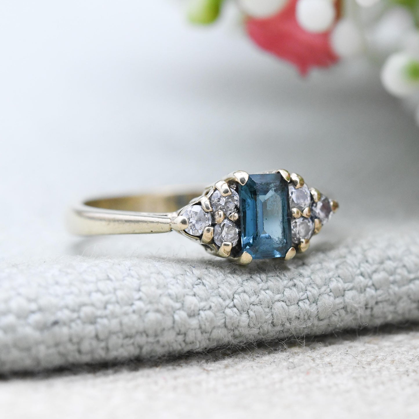 Vintage 9ct Gold Ring with Emerald Cut Blue Stone with Clear Stones - Solid Gold Jewellery Gift for Her | UK Size - P | US Size - 8