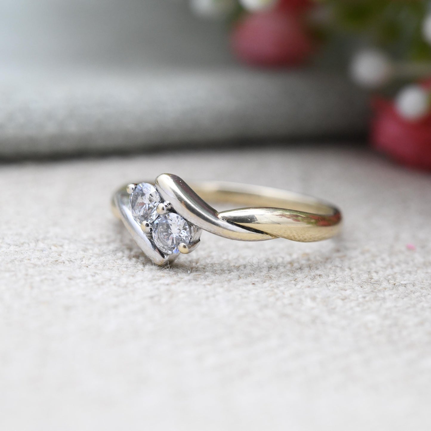 Vintage 9ct Gold CZ Bypass Ring - Clear Stone Engagement Ring | Cubic Zirconia | UK Size - N | US Size - 6 1/2