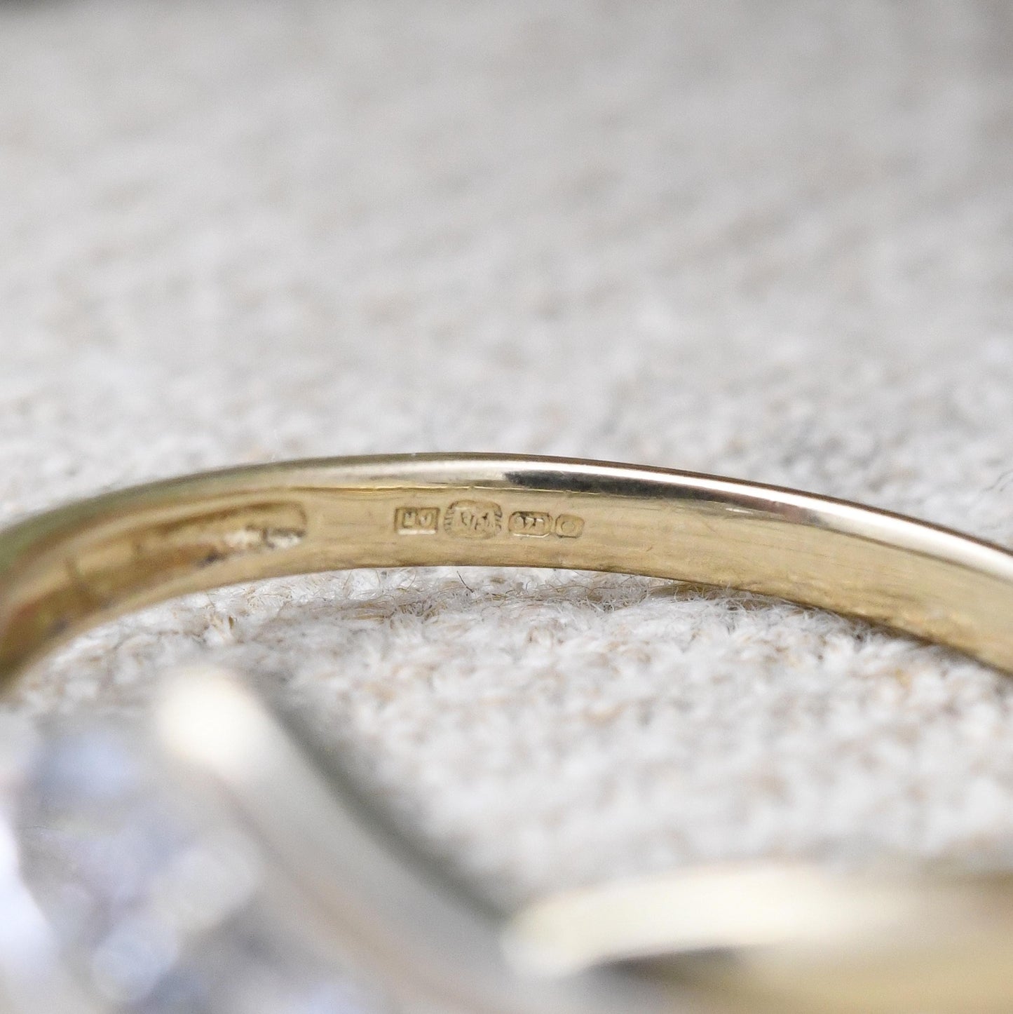 Vintage 9ct Gold CZ Bypass Ring - Clear Stone Engagement Ring | Cubic Zirconia | UK Size - N | US Size - 6 1/2