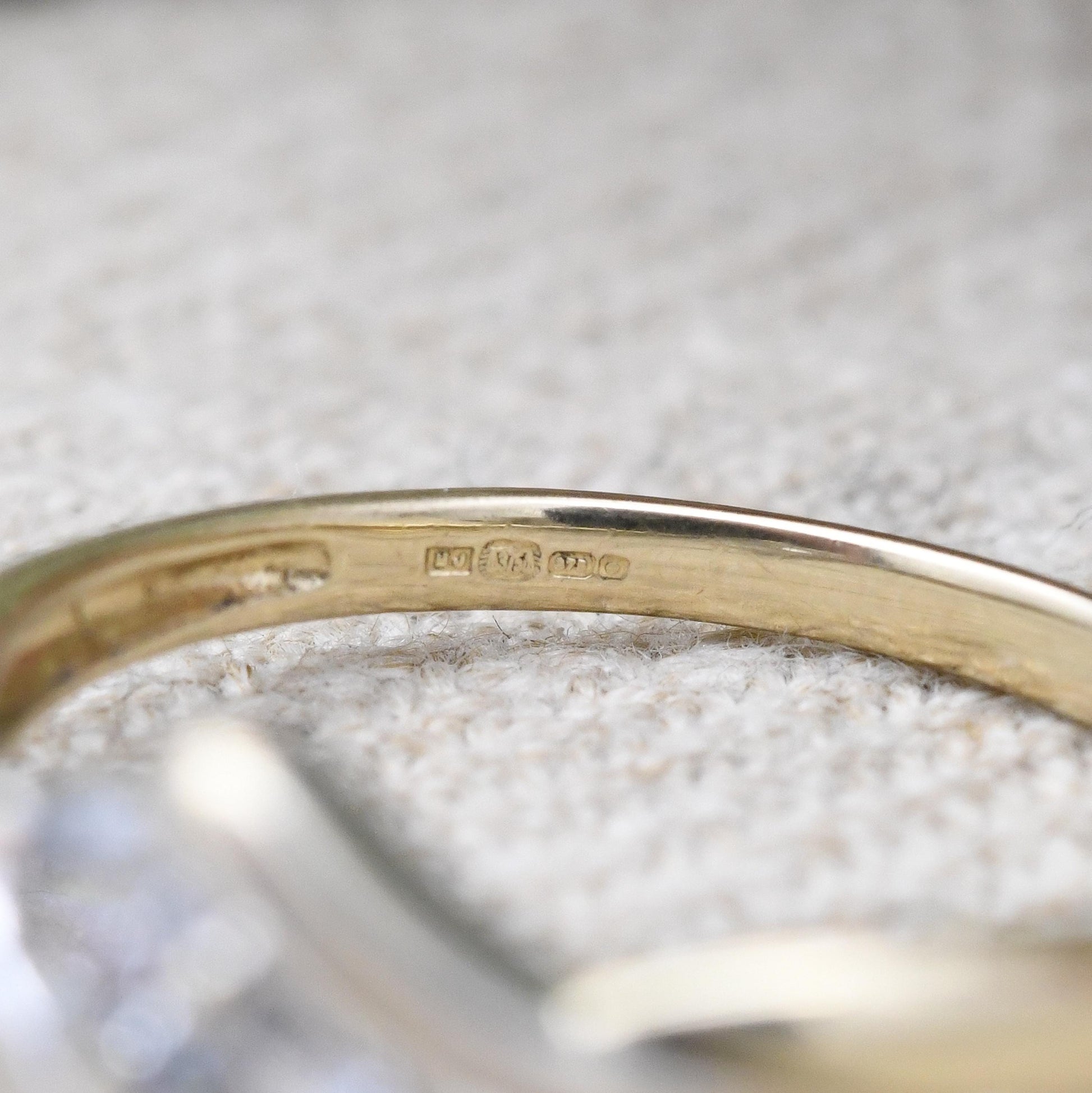 Vintage 9ct Gold CZ Bypass Ring - Clear Stone Engagement Ring | Cubic Zirconia | UK Size - N | US Size - 6 1/2