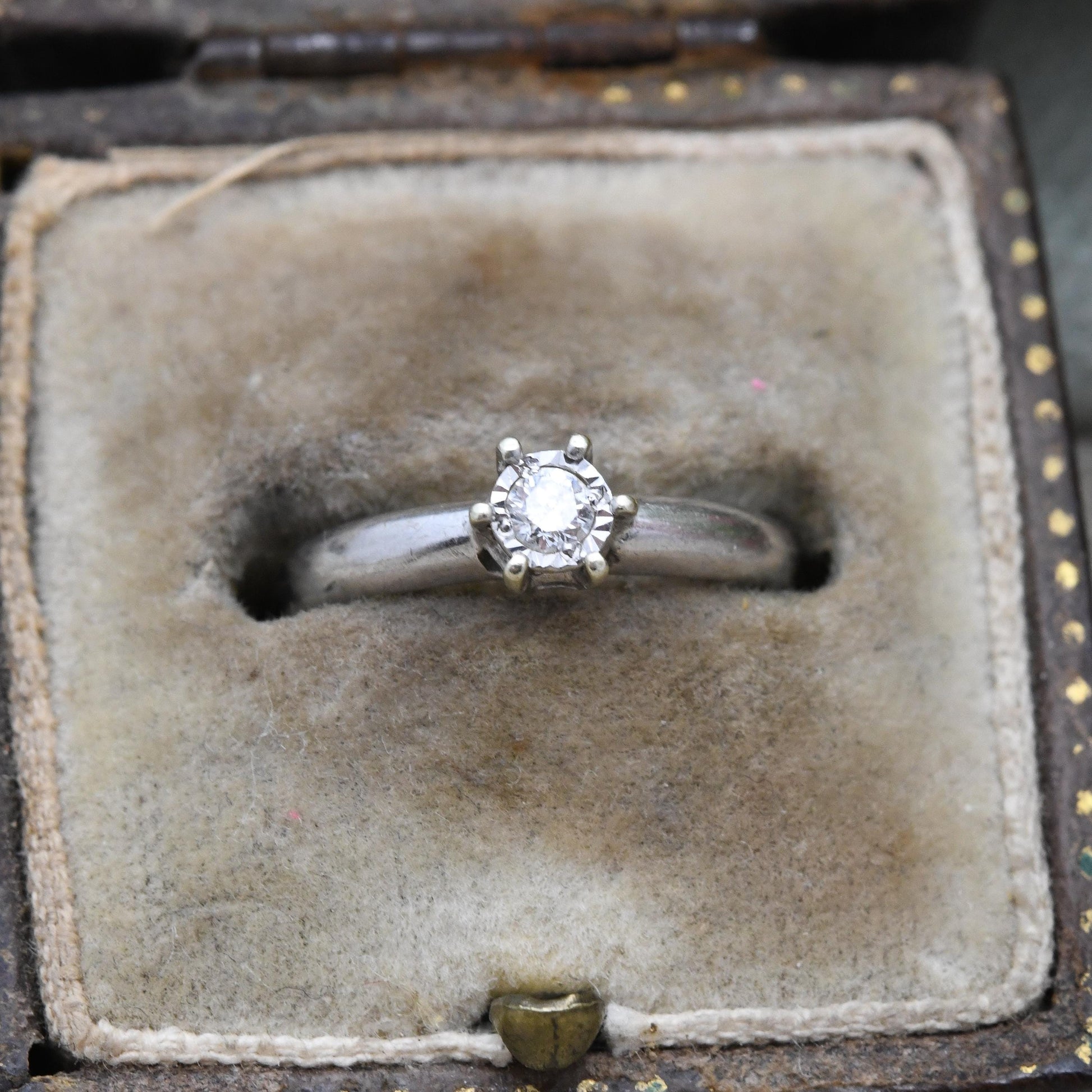 Vintage 9ct Gold Diamond Solitaire Ring 10 Points - Minimal Design White Gold Engagement | UK Size - i 1/2 | US Size - 4 1/2