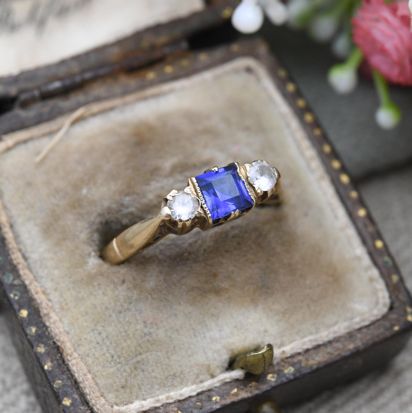 Vintage 9ct Gold Blue Stone Three Stone Ring 1987 - Large Deep Blue Synthetic Stone Cocktail Ring | UK Size - P 1/2 | US Size - 8