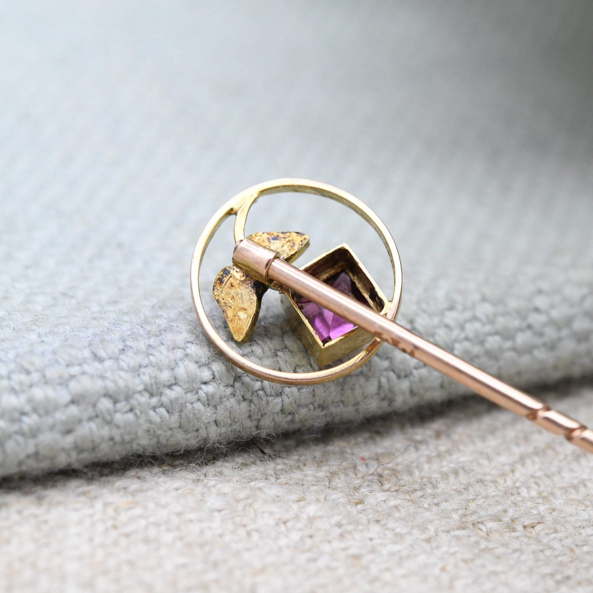 Antique Edwardian 9ct Gold Amethyst Pin Brooch with Gemstone Leaf Design - Purple Stone Seed Pearl | Floral Leaf Pin