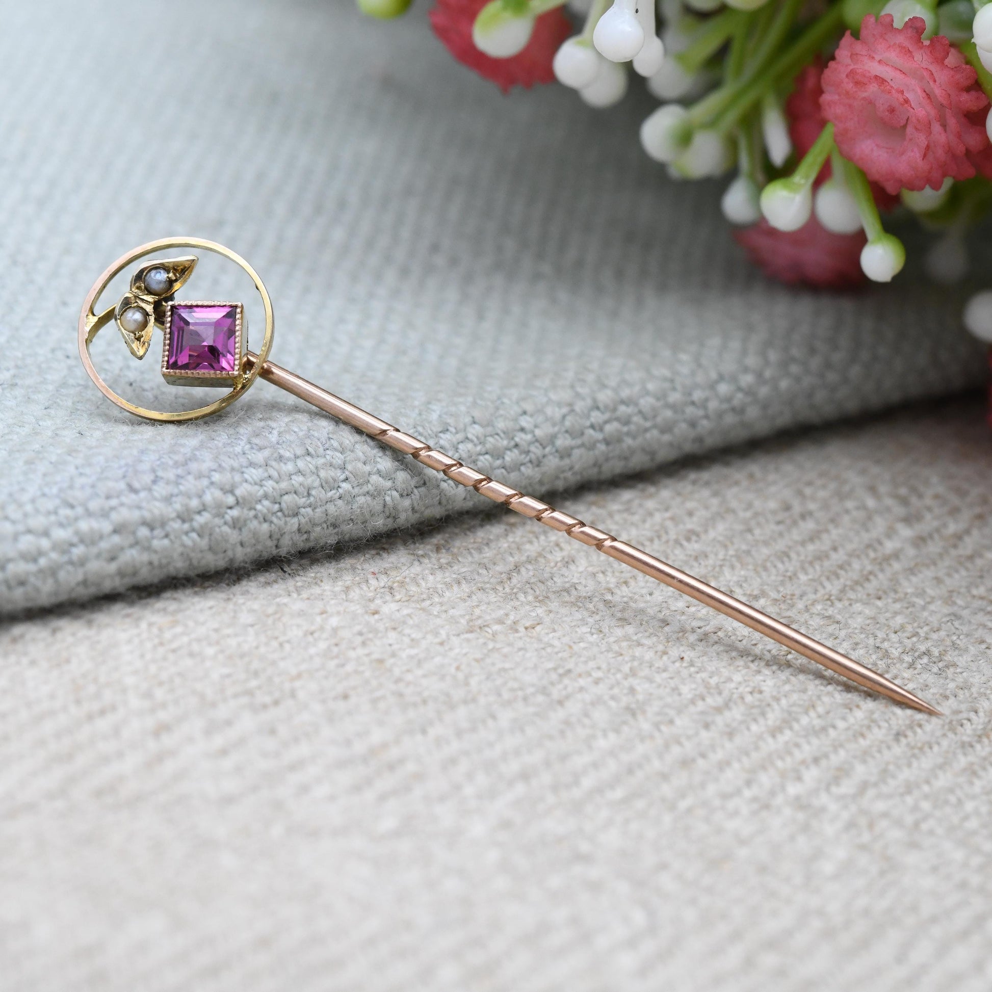 Antique Edwardian 9ct Gold Amethyst Pin Brooch with Gemstone Leaf Design - Purple Stone Seed Pearl | Floral Leaf Pin
