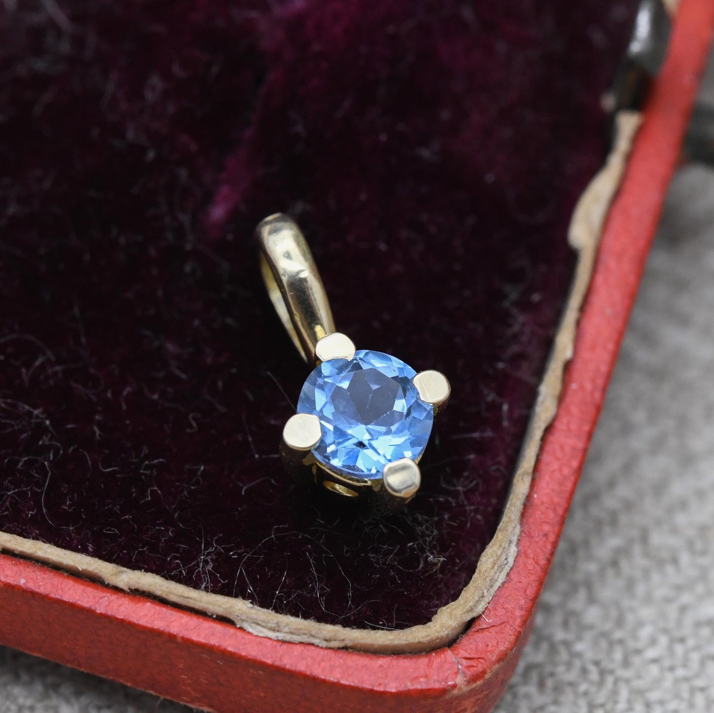 Vintage 14ct Gold Blue Gemstone Pendant - Mid-Century | Baby Blue Stone | Little Charm for Necklace Stack