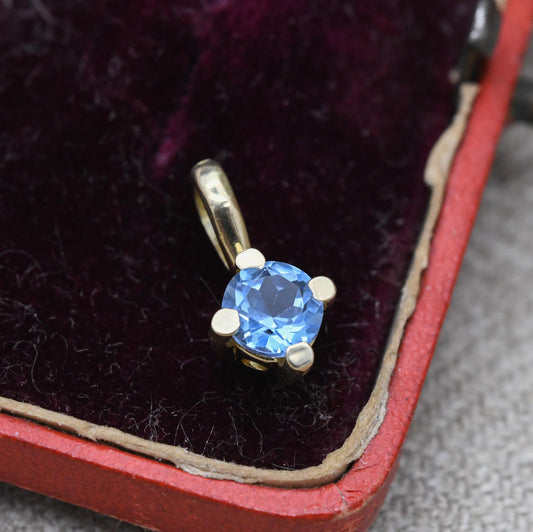 Vintage 14ct Gold Blue Gemstone Pendant - Mid-Century | Baby Blue Stone | Little Charm for Necklace Stack