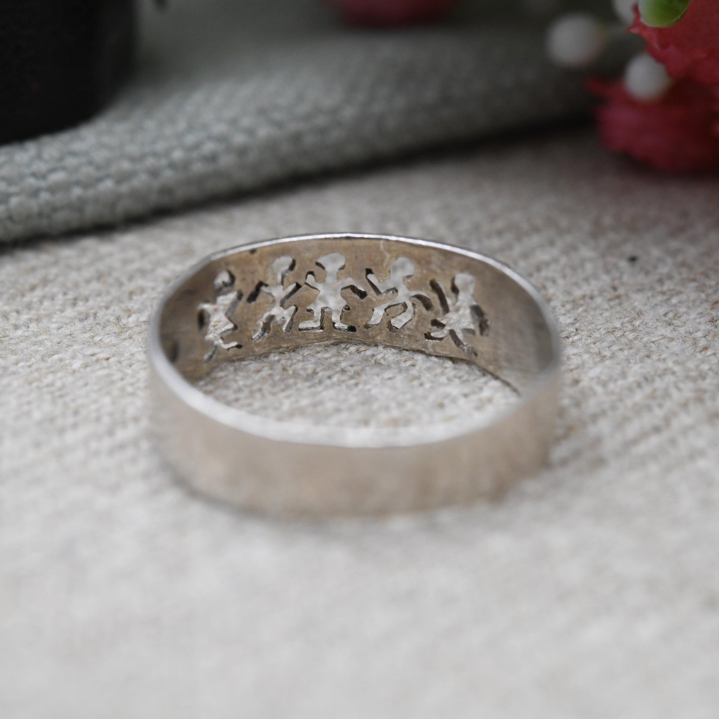 Vintage Sterling Silver Figure Band Ring - Cut Out Dancing Men Ring | Unisex | Everyday | UK Size - T | US Size - 9 1/4