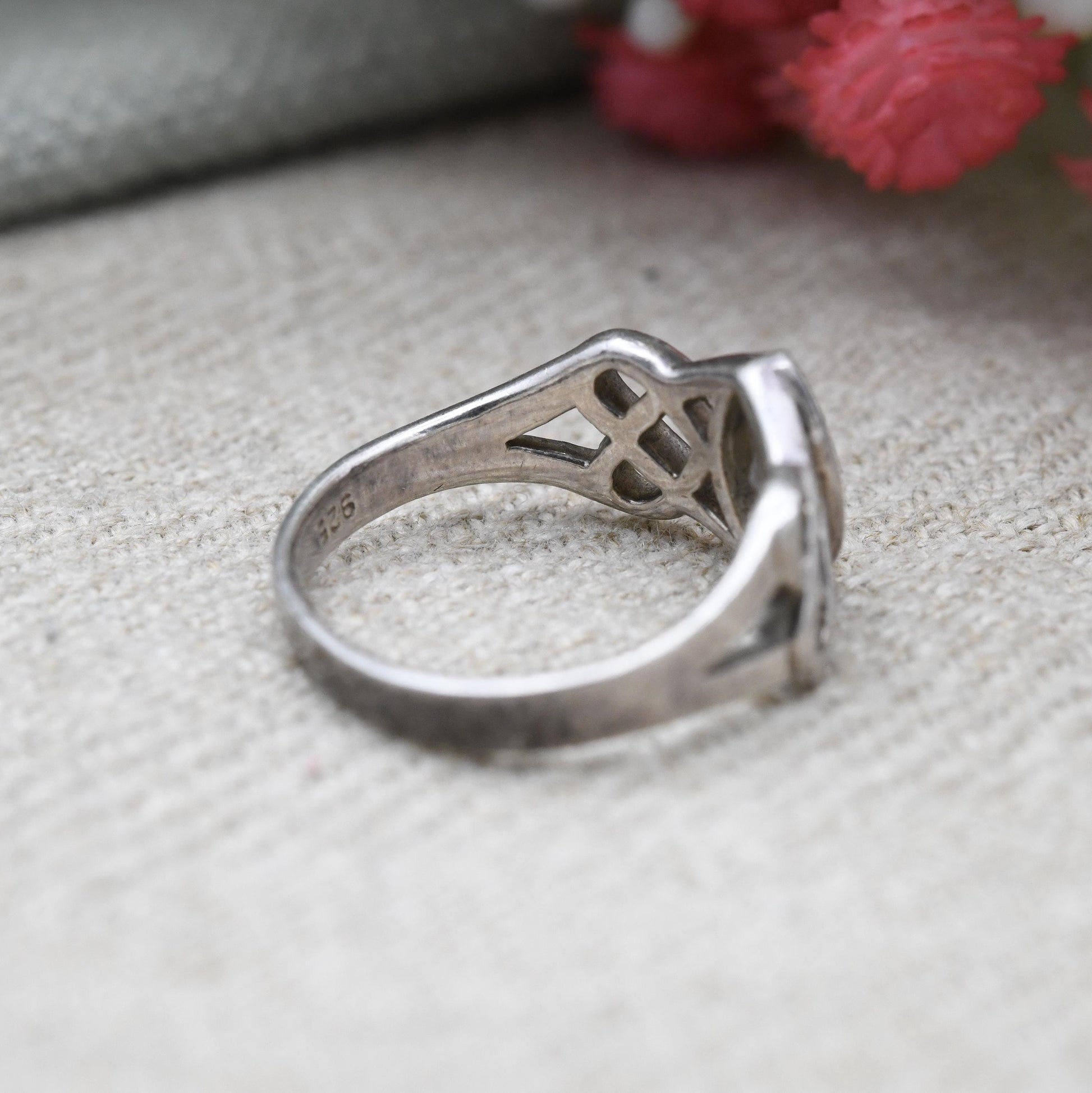Vintage Sterling Silver Celtic Solitaire Ring - Pointed Oval White Stone | Cut Out Celtic Knot | UK Size - M 1/2 | US Size - 6 1/2