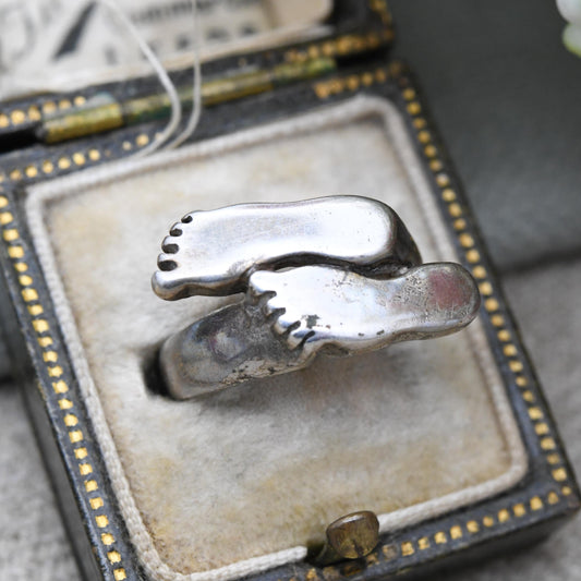 Vintage Sterling Silver Feet Ring - Quirky Pair of Feet Design | Unisex | Everyday Silver Jewellery | UK Size - I 1/2 | US Size - 4 1/2