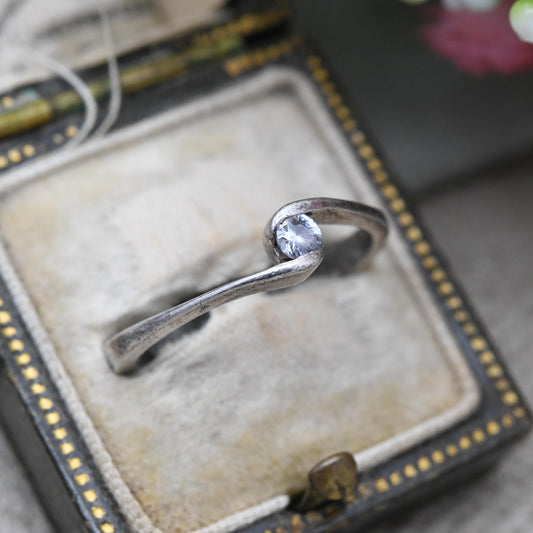 Vintage Sterling Silver Clear Stone Twisted Solitaire Ring - Gemstone Statement Ring Gift for Her | UK Size - P 1/2 | US Size - 8