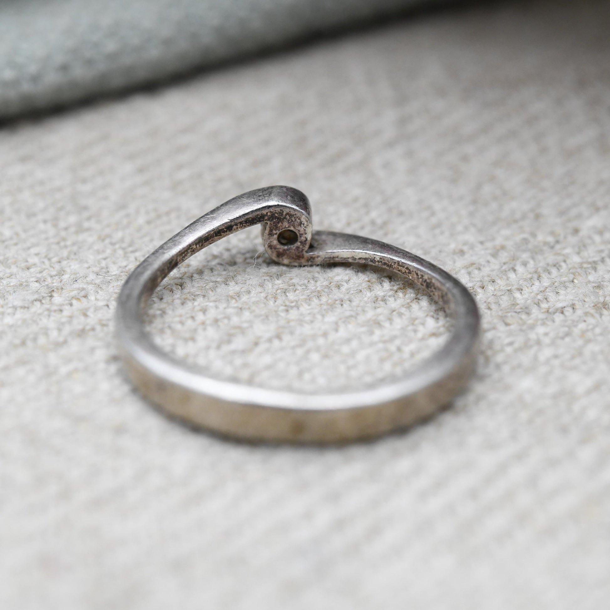 Vintage Sterling Silver Clear Stone Twisted Solitaire Ring - Gemstone Statement Ring Gift for Her | UK Size - P 1/2 | US Size - 8