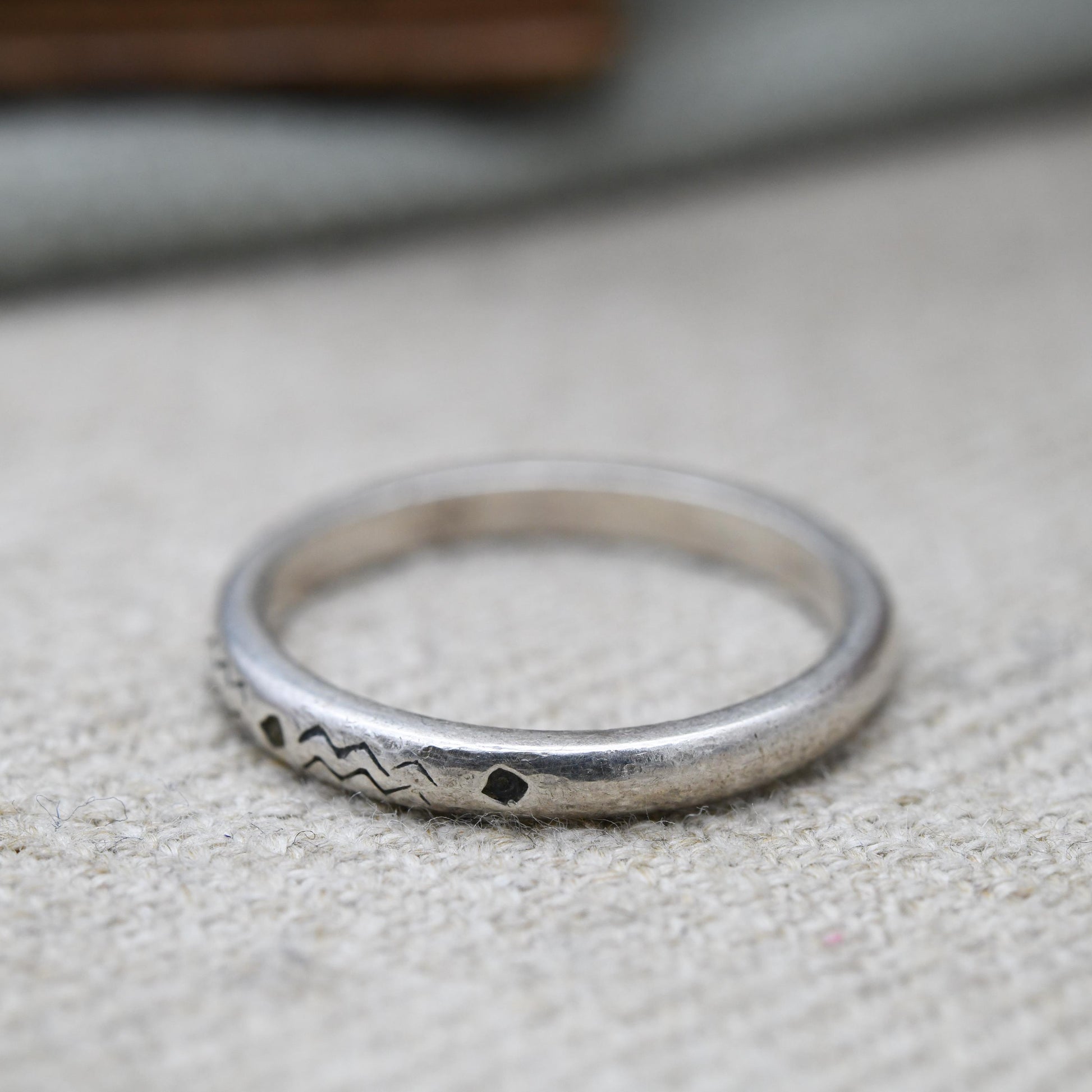 Carolyn Pollack Sterling Silver Band Ring - New Mexico Southwestern Design Old Carlisle Albuquerque | UK Size - R US Size - 8 3/4