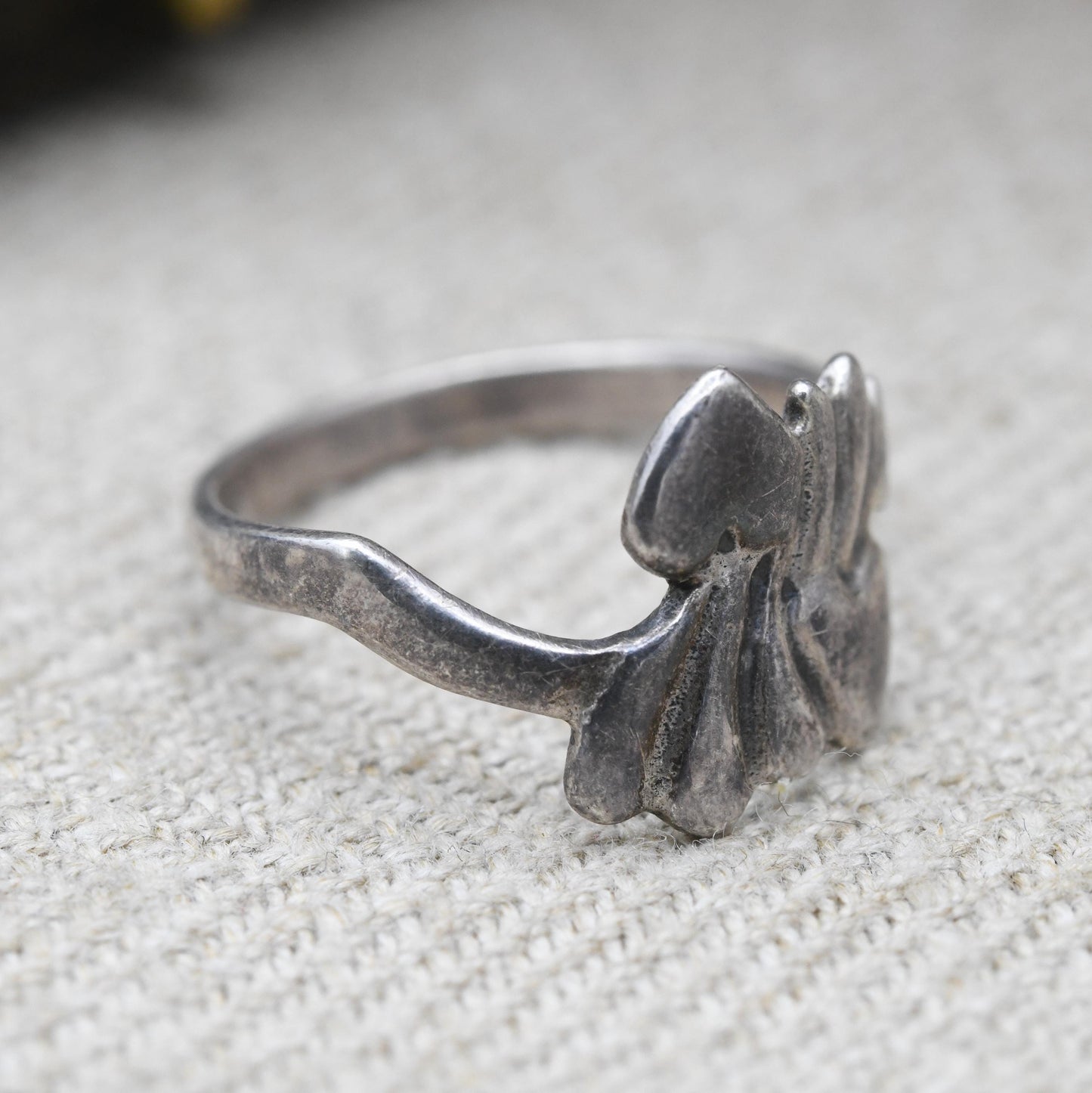 Vintage Sterling Silver Abstract Heart Ring - Quirky Silver Love Heart Jewellery | Everyday Thumb Ring | UK Size P | US Size 7 1/2