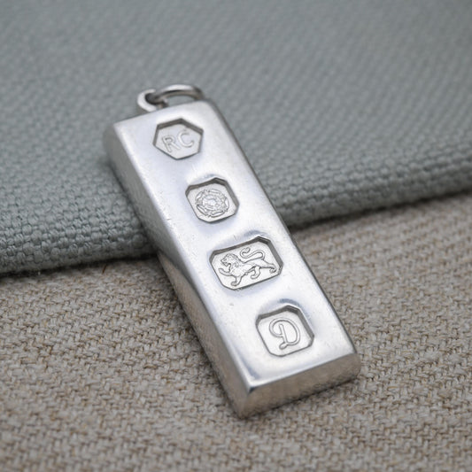 Vintage Sterling Silver Ingot Pendant 1978 by Carrs of Sheffield RC - Clear Hallmark Design Jewellery | Chunky Mid-Century Necklace