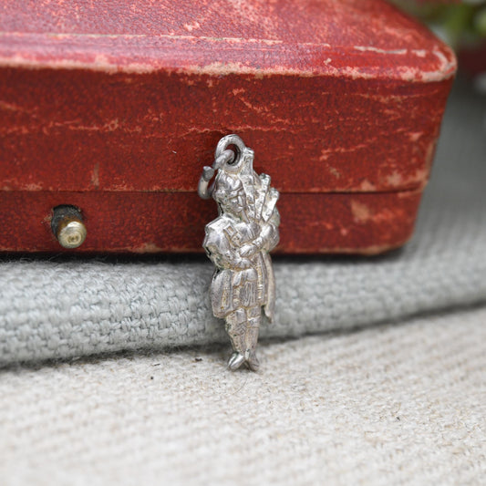 Vintage Sterling Silver Bagpiper Charm Pendant - Scotland | Great Highland Music | Patriotic Tartan | Souvenir Gift for Charm Bracelet