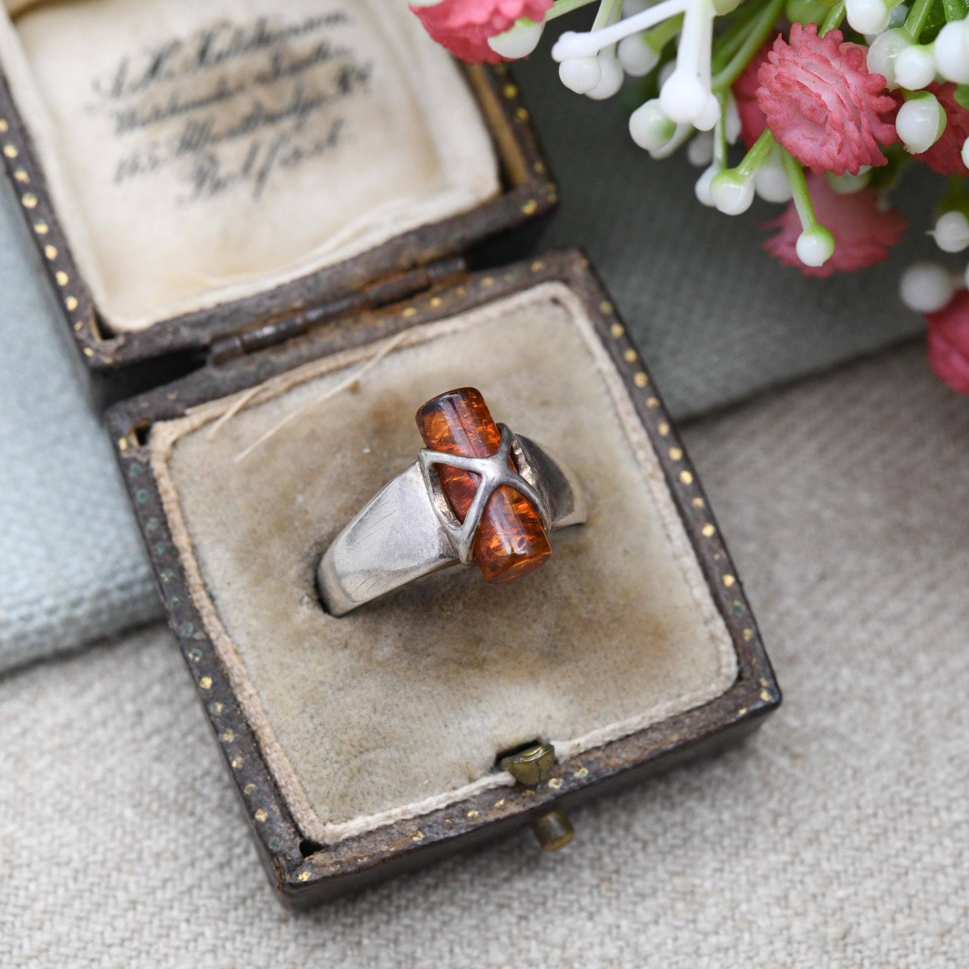 Vintage Sterling Silver Baltic Amber Ring Cylindrical - Chunky Modernist Silver Ring Cylinder Shape Stone | UK Size - P | US Size - 7 3/4