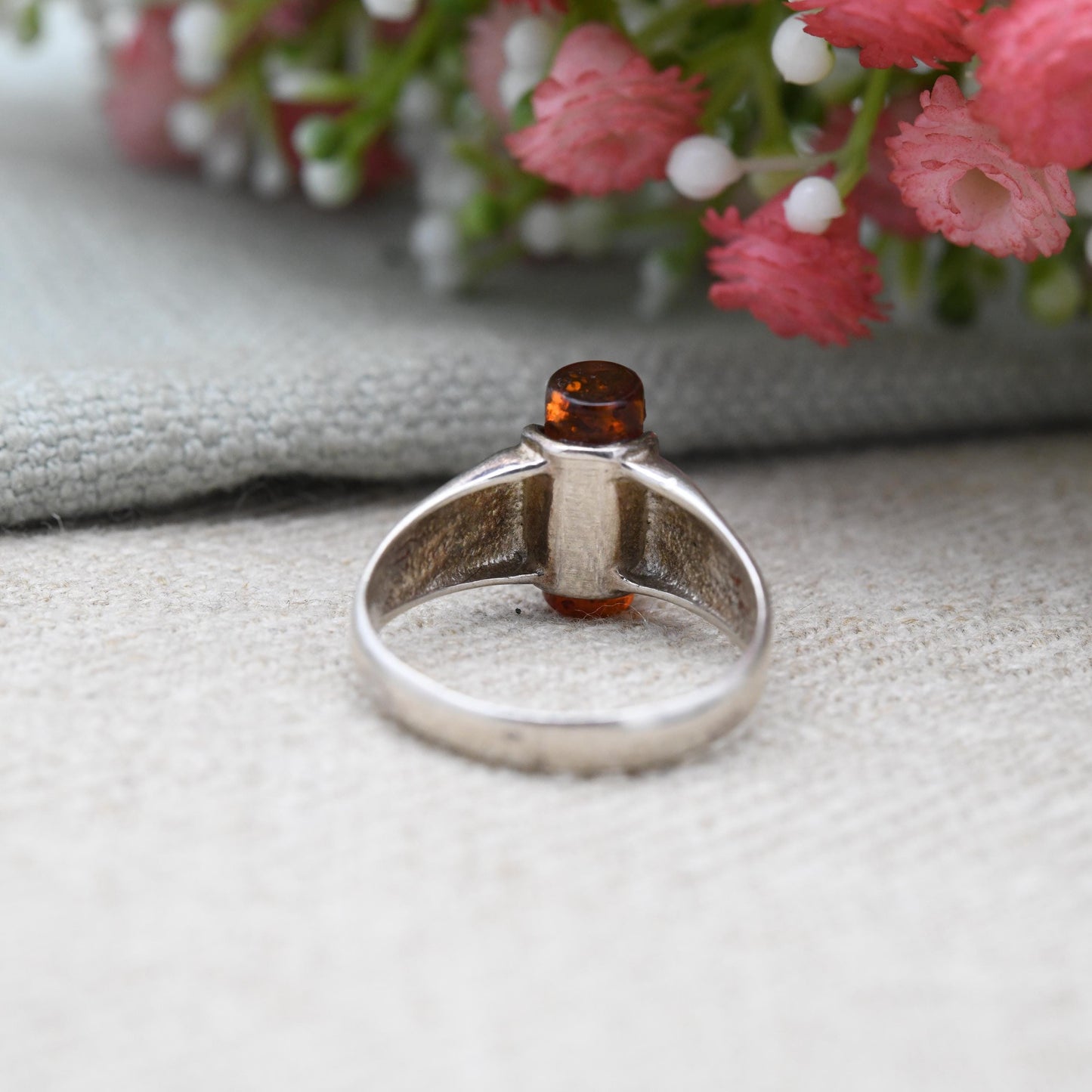Vintage Sterling Silver Baltic Amber Ring Cylindrical - Chunky Modernist Silver Ring Cylinder Shape Stone | UK Size - P | US Size - 7 3/4