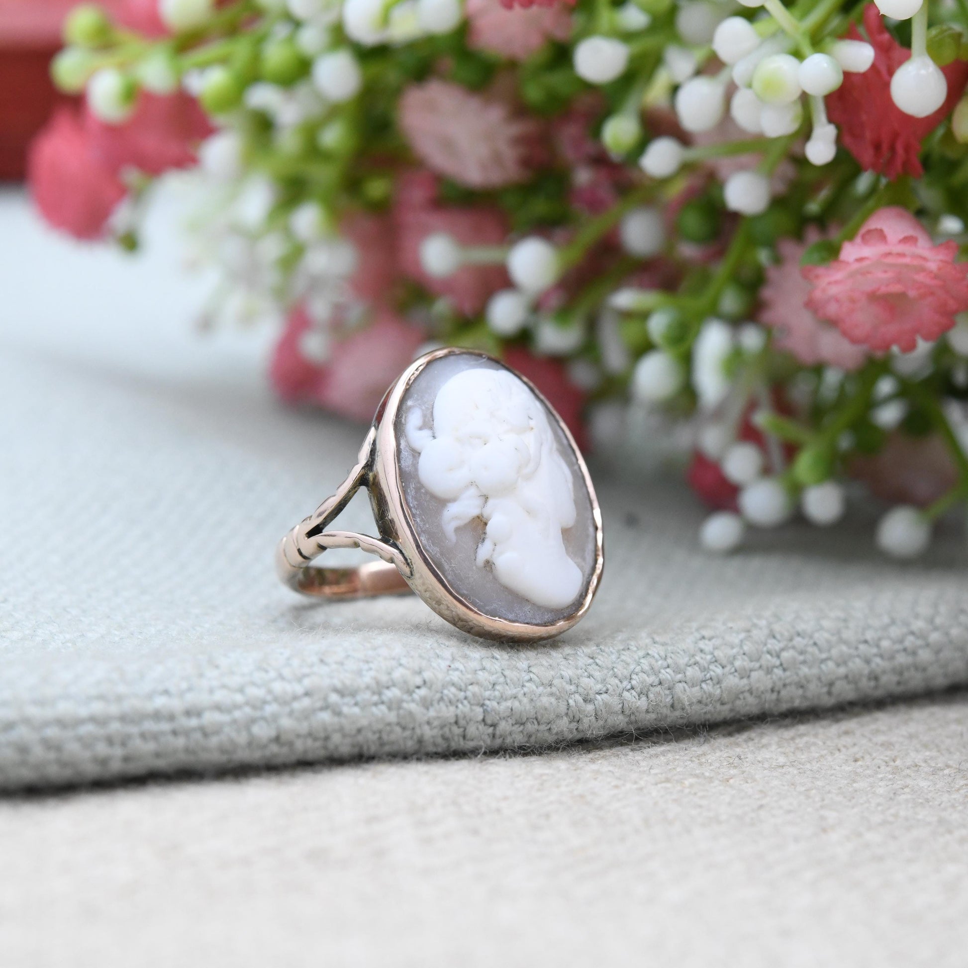 Antique 9ct Rose Gold Cameo Ring - Large Carved Shell Face | Ancient Classical Figure | Raised Cameo | UK Size - M | US Size - 6 1/2