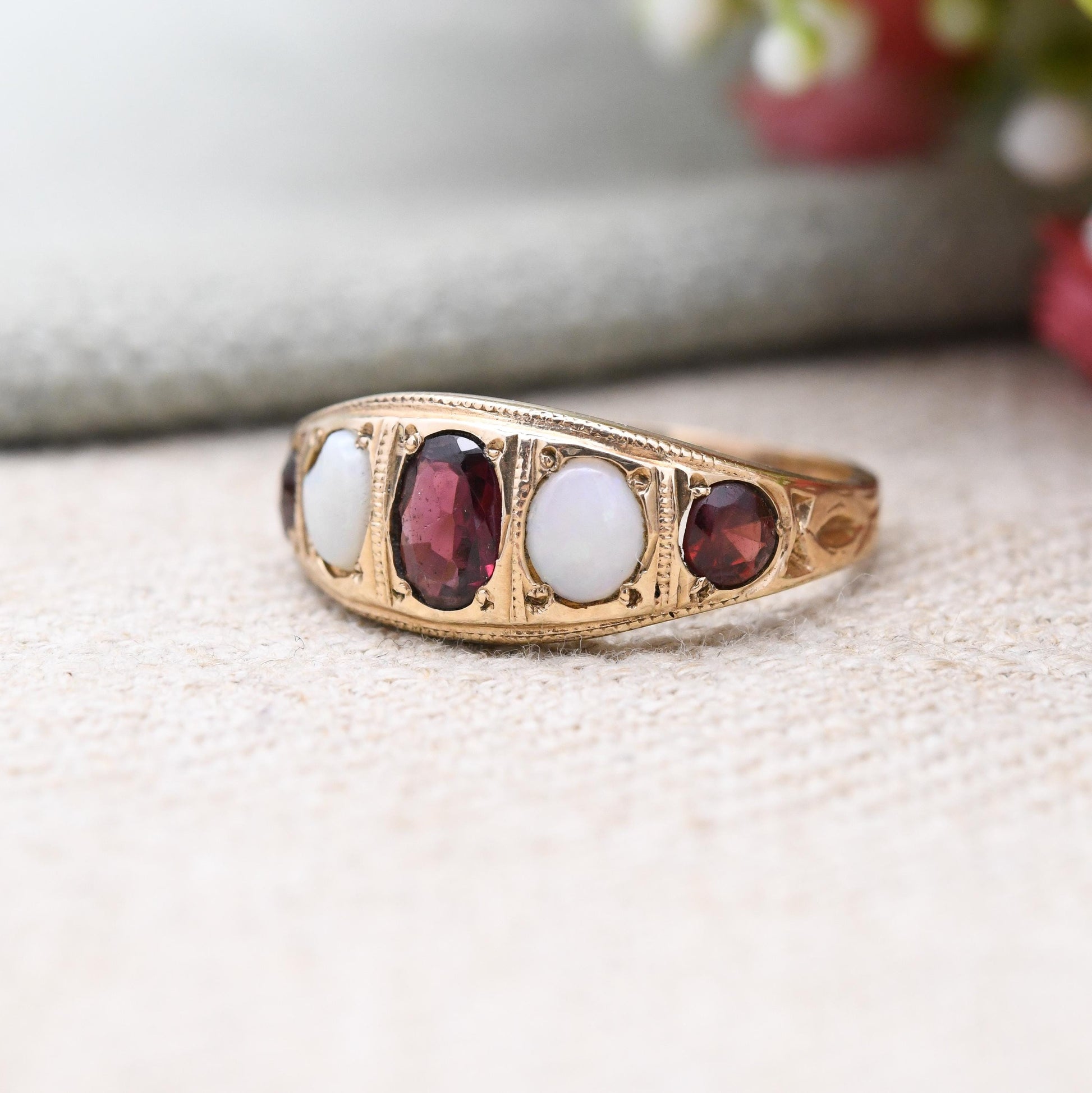 Vintage 9ct Gold Garnet and Opal Ring 1972 - Five Stone Dress Ring | Pretty Mid-Century Graduated Gemstones | UK Size - P | US Size - 7 3/4