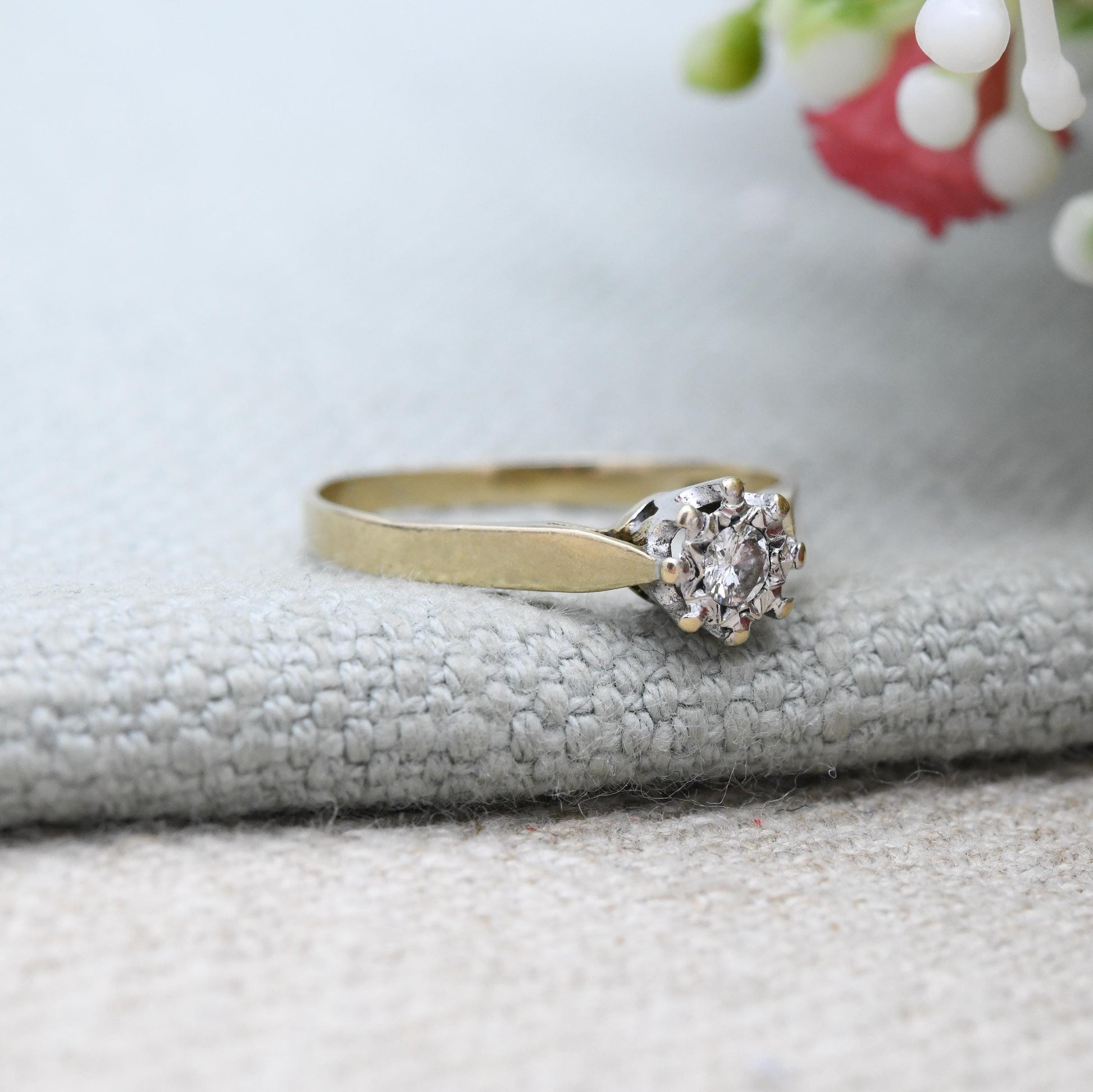 Vintage 9ct Gold Diamond Solitaire Ring 1986 Star Setting - Cathedral Set Solitaire Engagement Ring | UK Size - M | US Size - 6