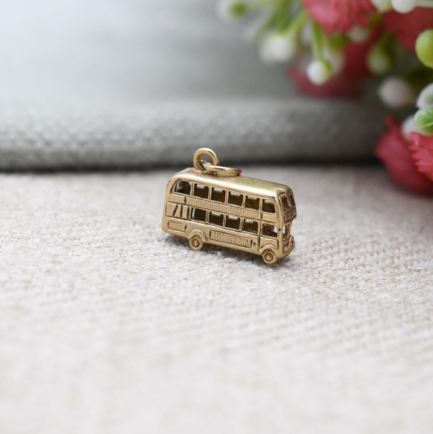 Vintage 9ct Gold Double Decker Bus Charm Pendant - Old Style London Red Bus Souvenir Gift for Charm Bracelet Transport Retro Car Enthusiast