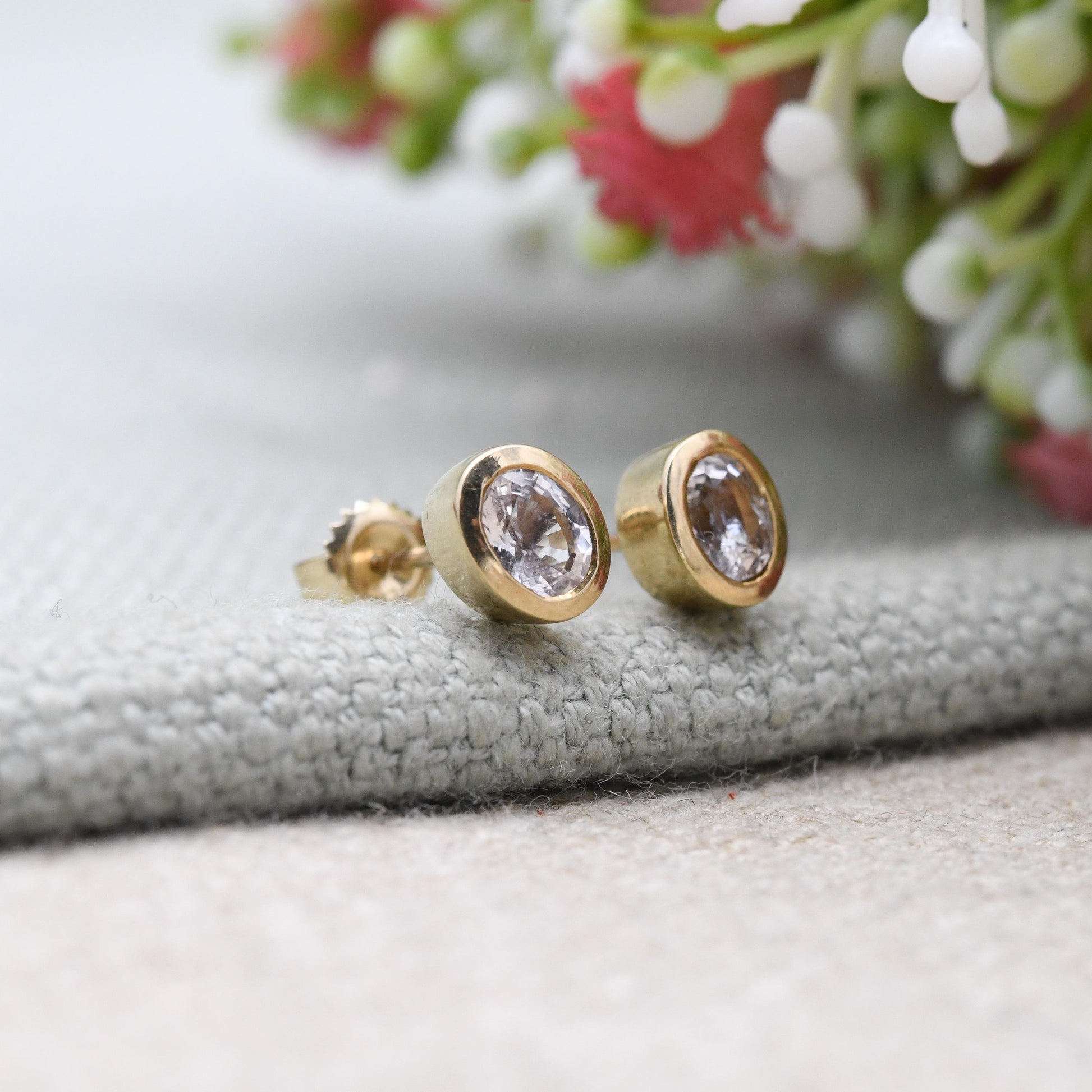 9ct Gold Stud Earrings with Bezel Set Oval Clear Stone - Y2K Pretty Yellow Gold | Faceted Sparkly Stone | with Butterfly Backs | UK Hallmark