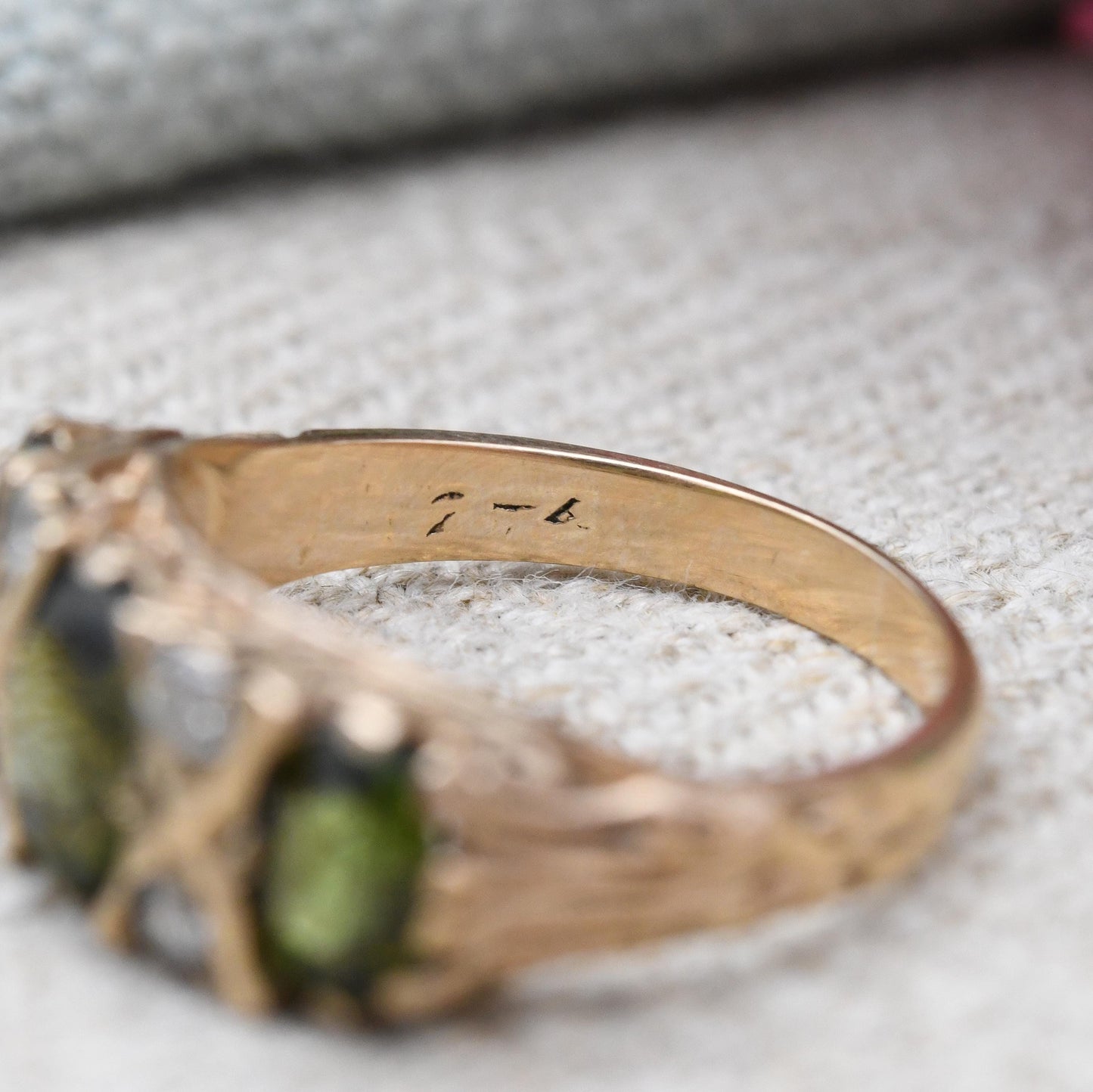 Vintage 9ct Gold Tourmaline Three Stone Ring - Olive Green Flush Set Trilogy Half Eternity Ring Accent Stones | UK Size - L US Size - 5 3/4
