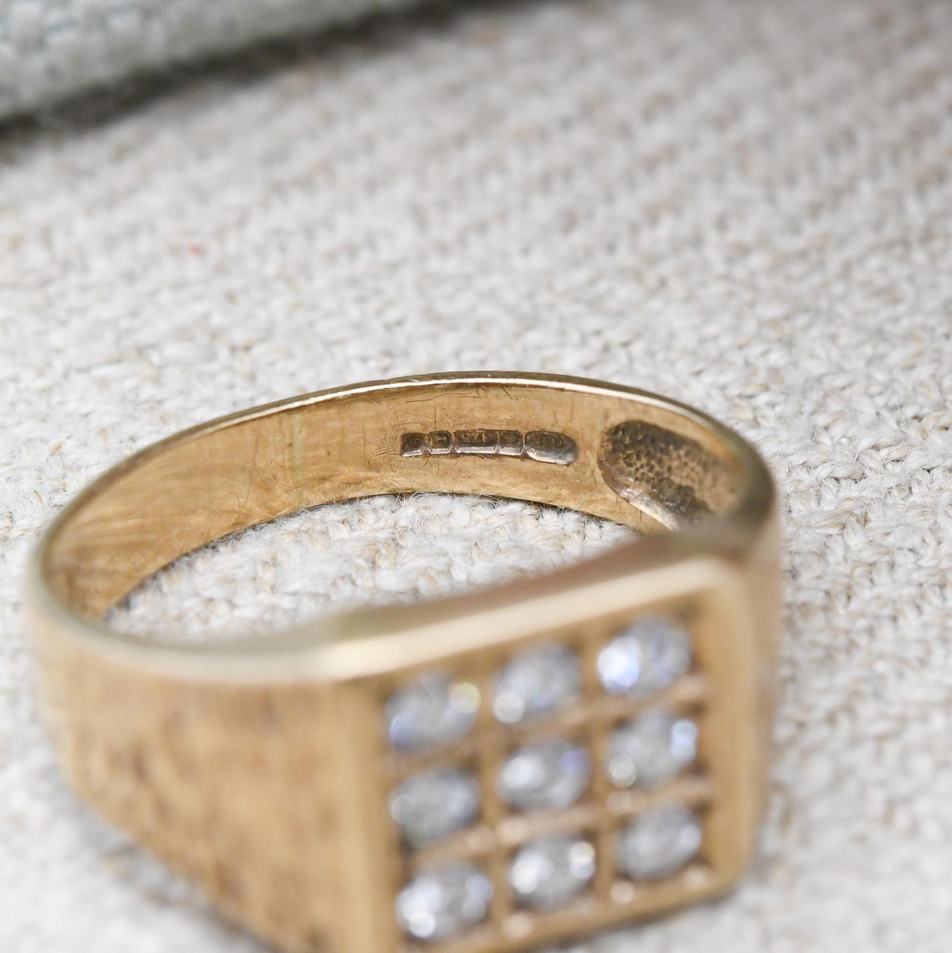 Vintage 9ct Gold CZ Signet Ring - 3 Rows | White Stone | Unisex Solid Yellow Gold Jewellery Gift for Him | UK Size - L | US Size - 5 3/4